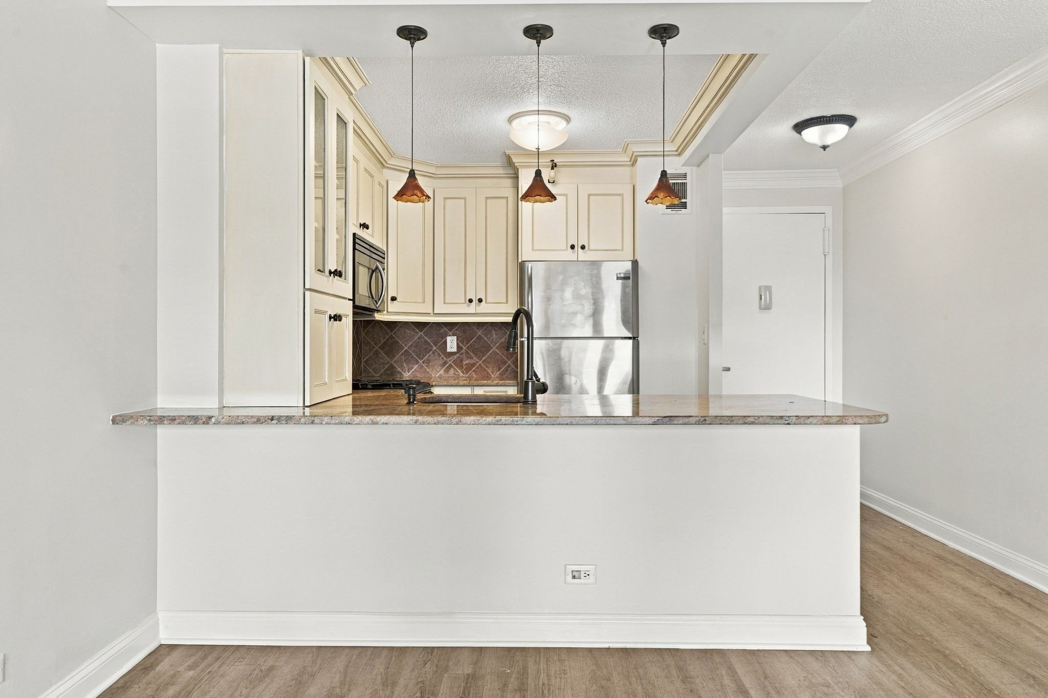 151 Tremont St # 20a Property Photo 6