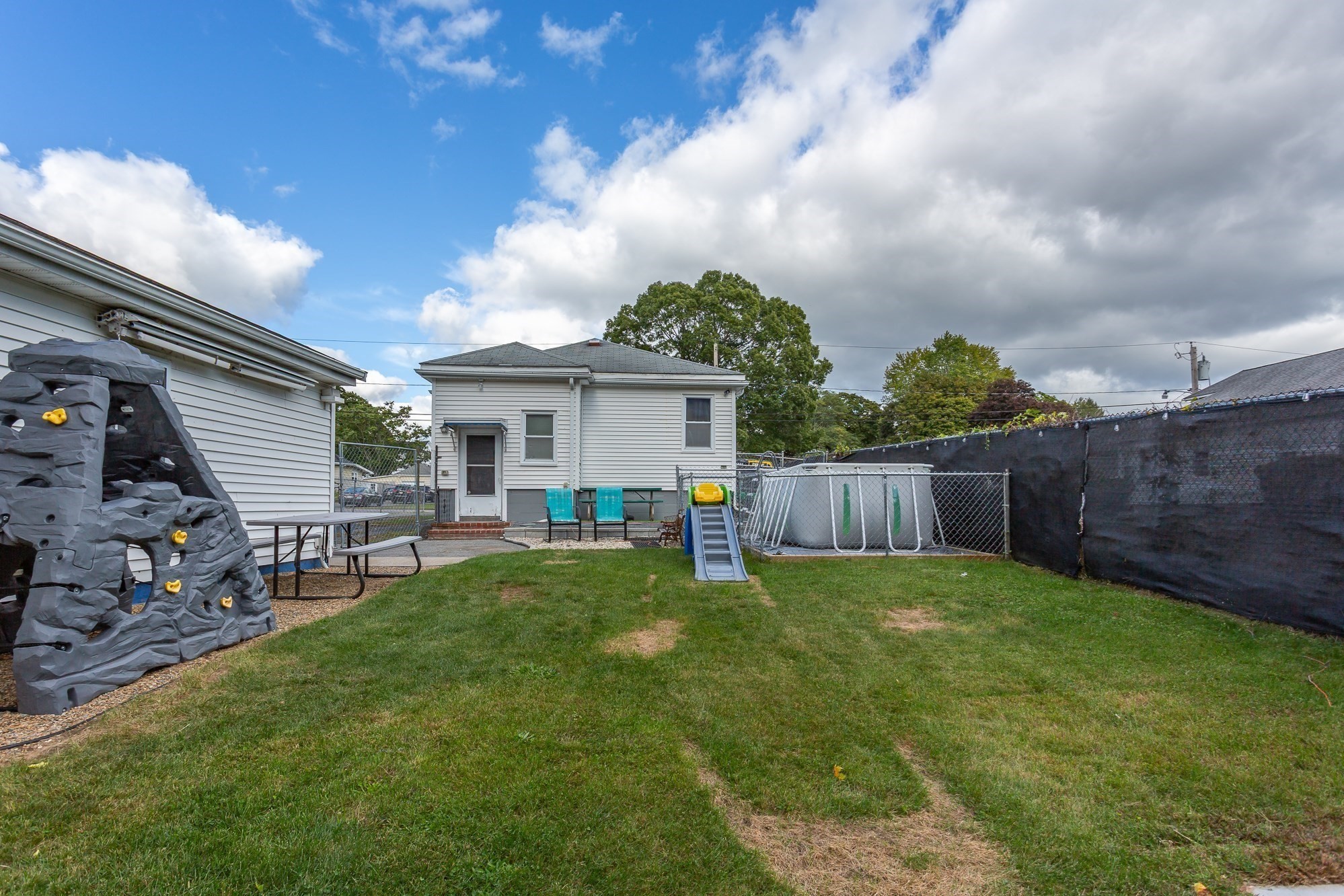 11 Hopewell St Property Photo 17