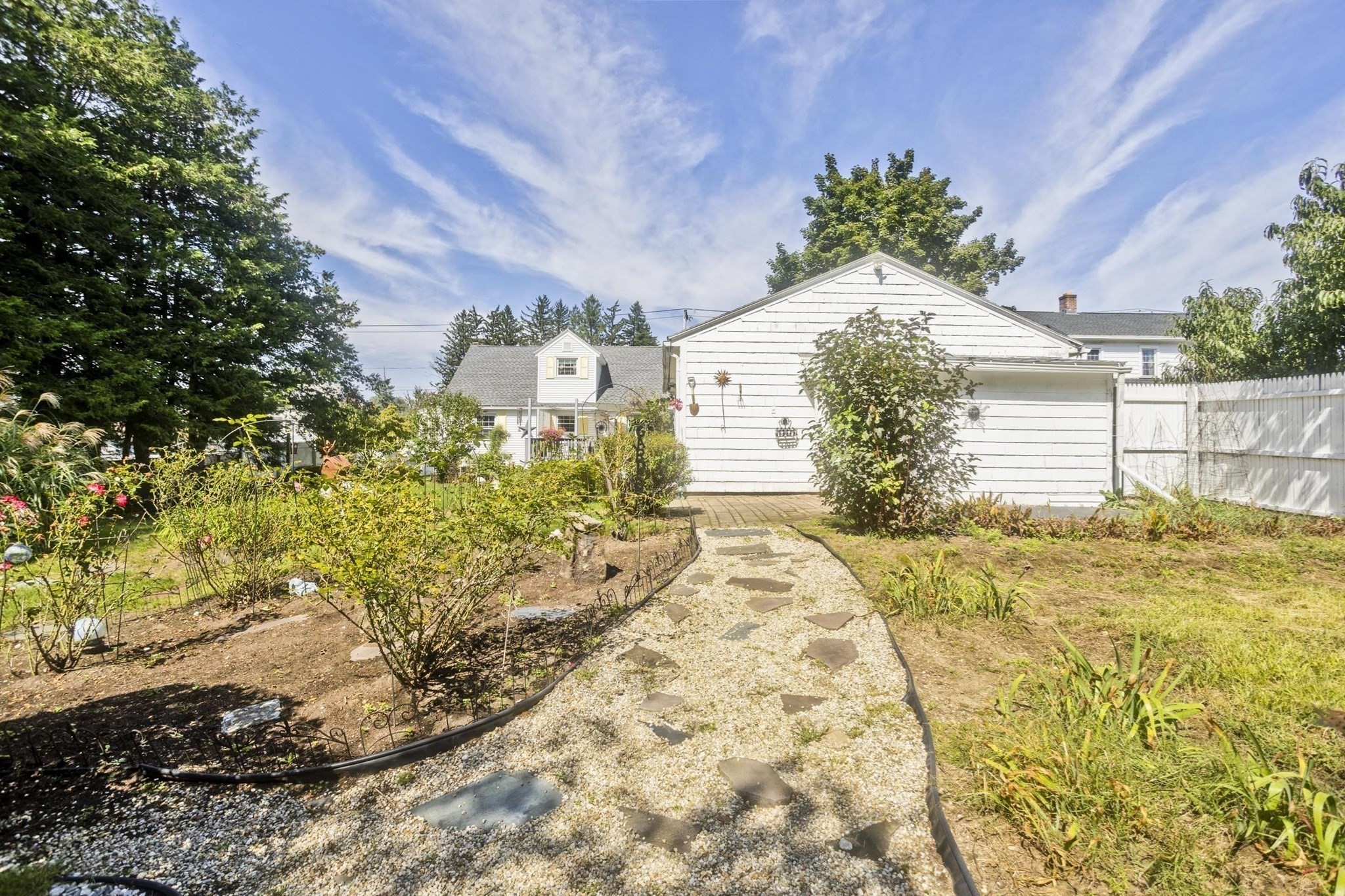 65 Beauchamp Terr. Property Photo 30