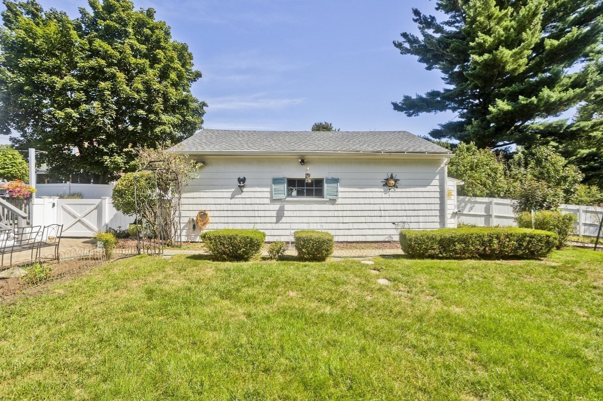 65 Beauchamp Terr. Property Photo 31