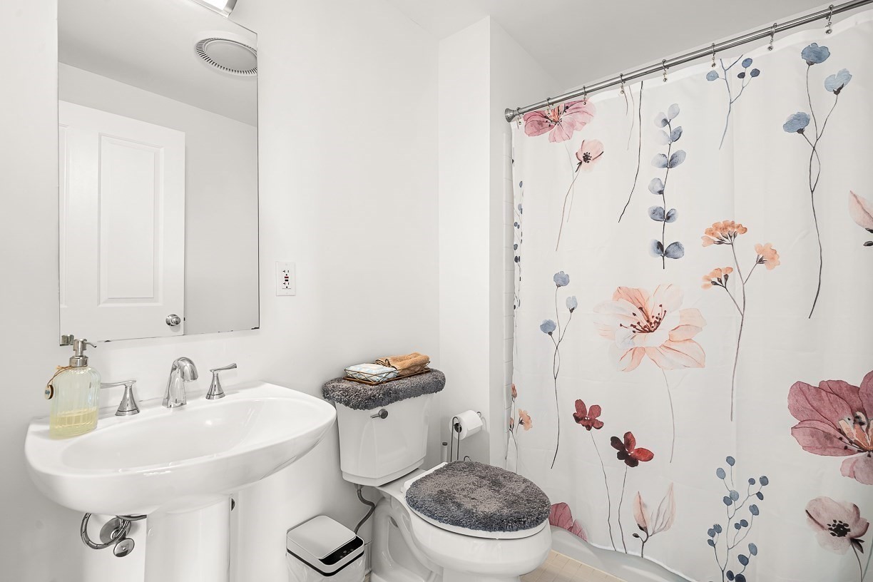 1597 Washington St # 408 Property Photo 22