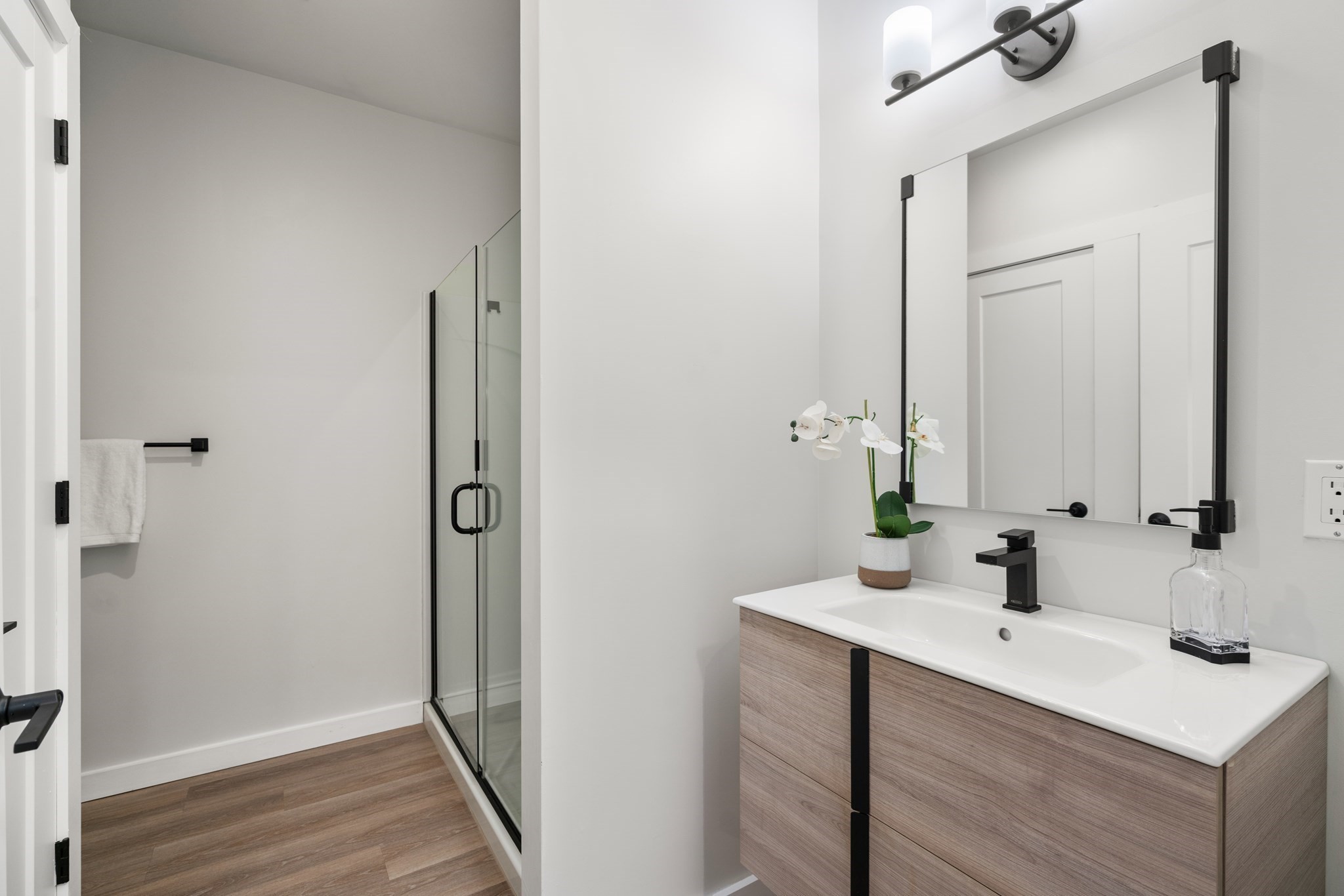 10 Somerset # 210 Property Photo 13