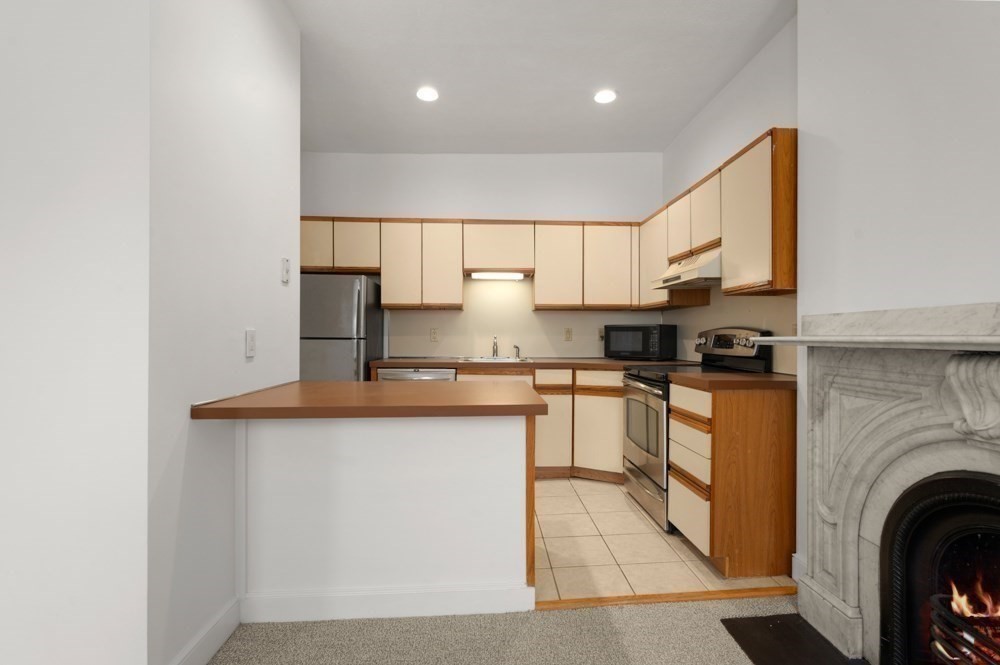 664 Massachusetts Ave # 4 Property Photo 12