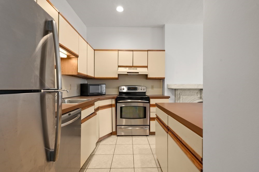 664 Massachusetts Ave # 4 Property Photo 14