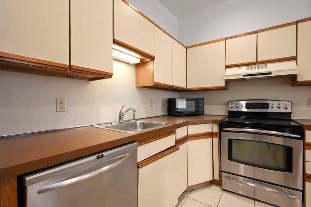 664 Massachusetts Ave # 4 Property Photo 15