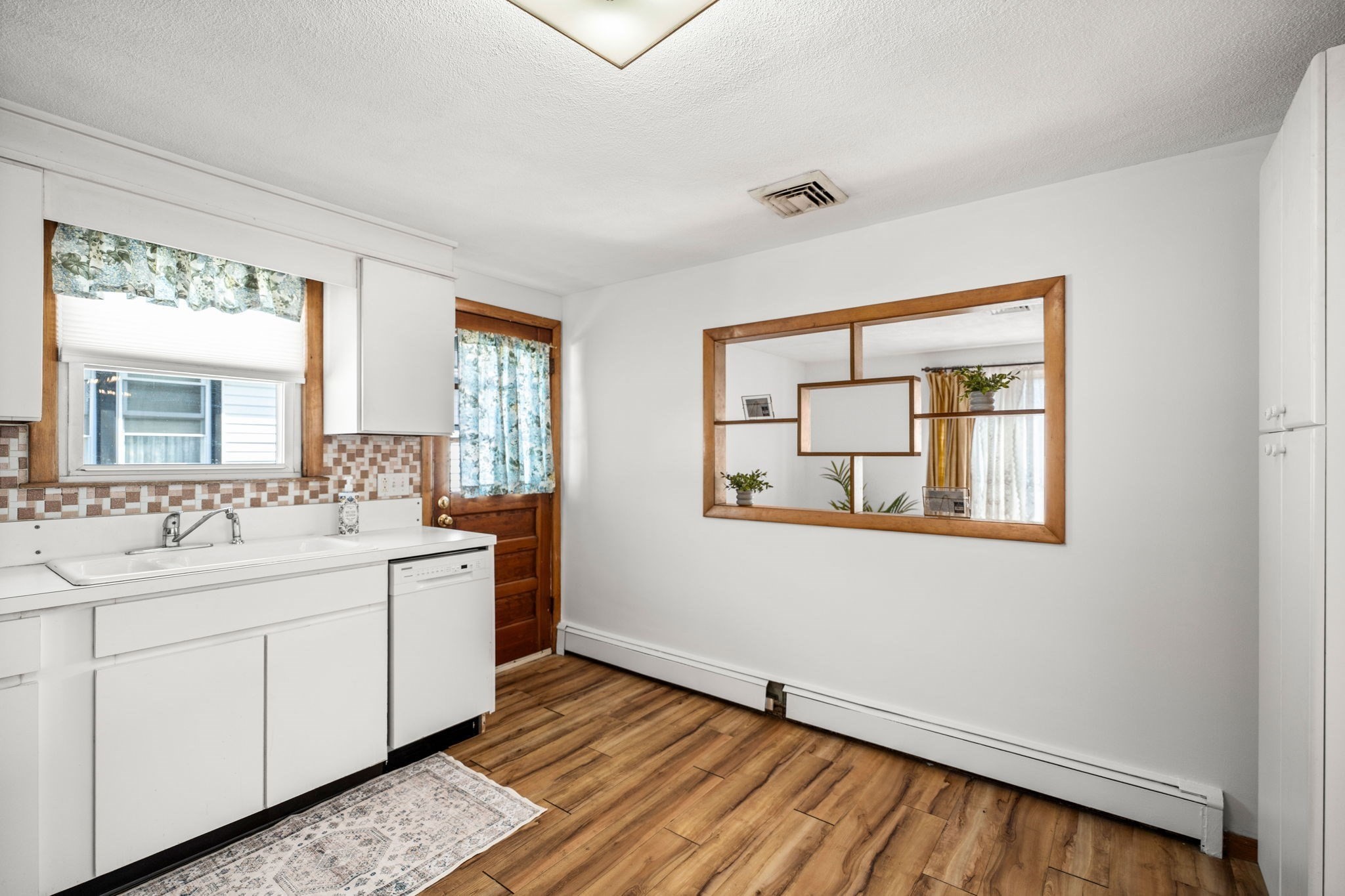 126 Fenley Street Property Photo 8