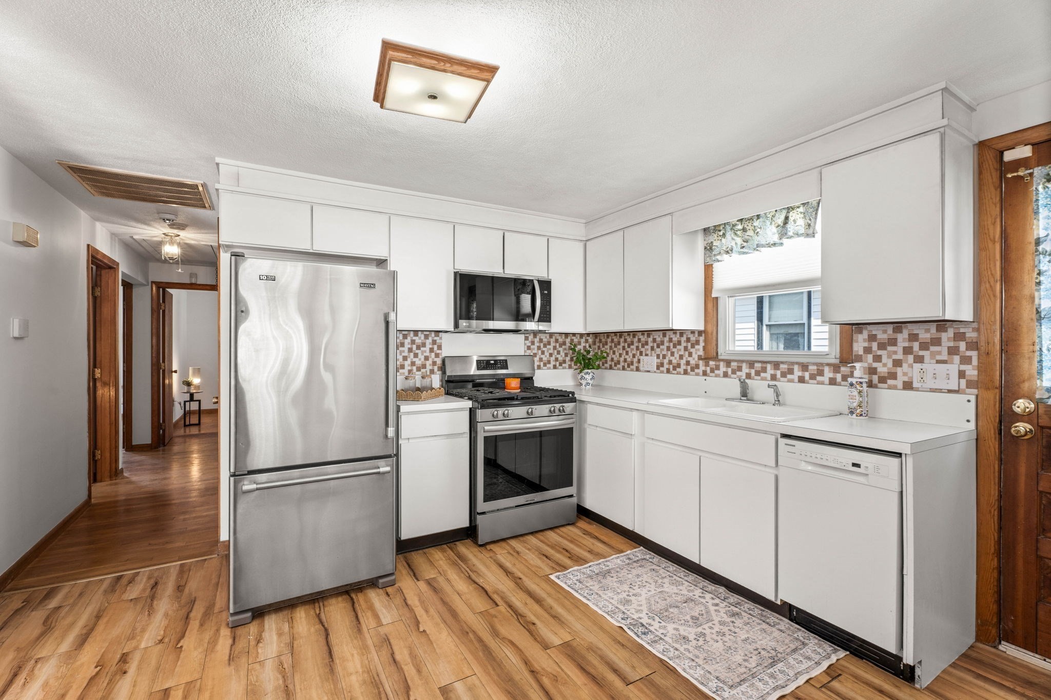 126 Fenley Street Property Photo 10