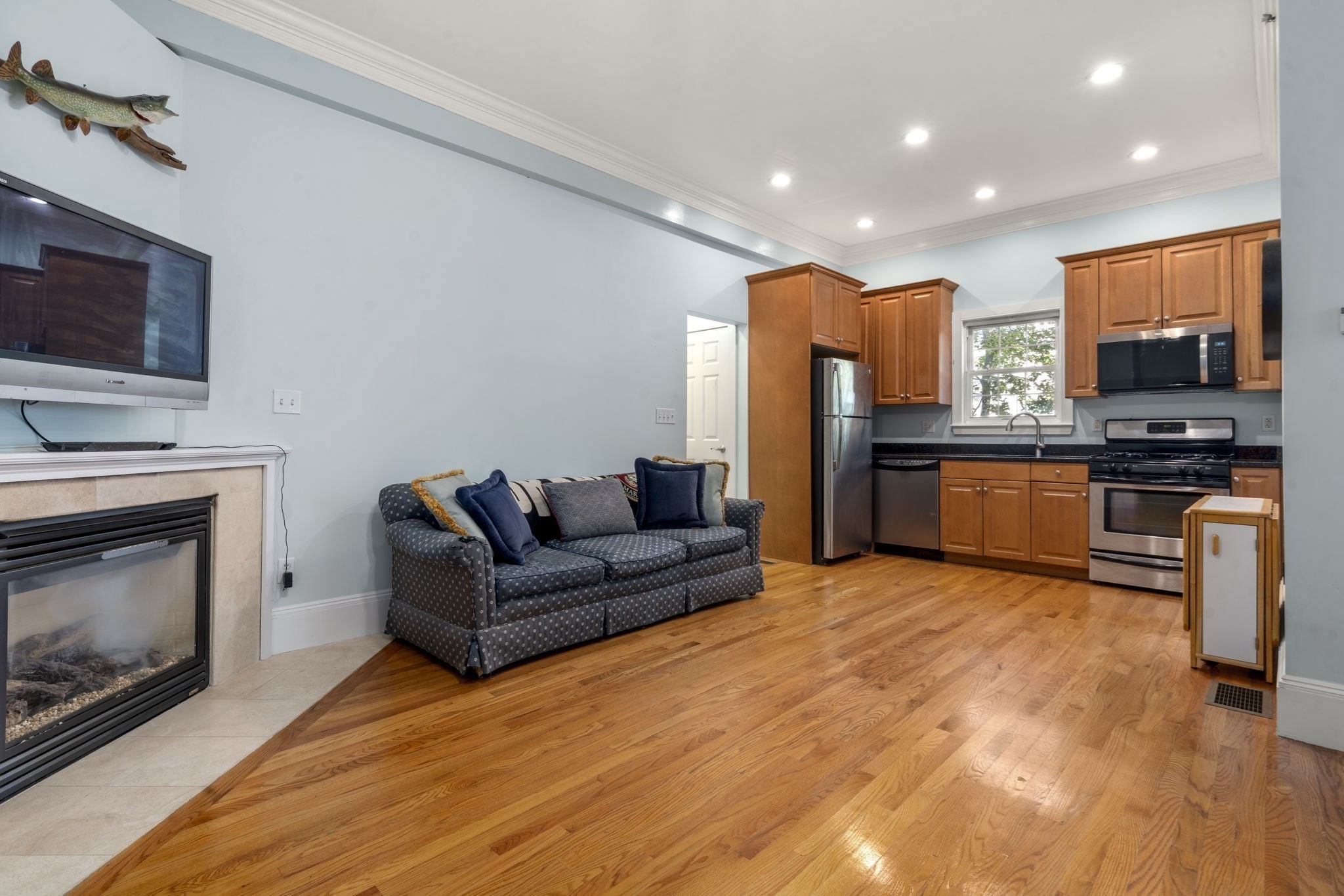 8 Parker Rd # 4 Property Photo 6