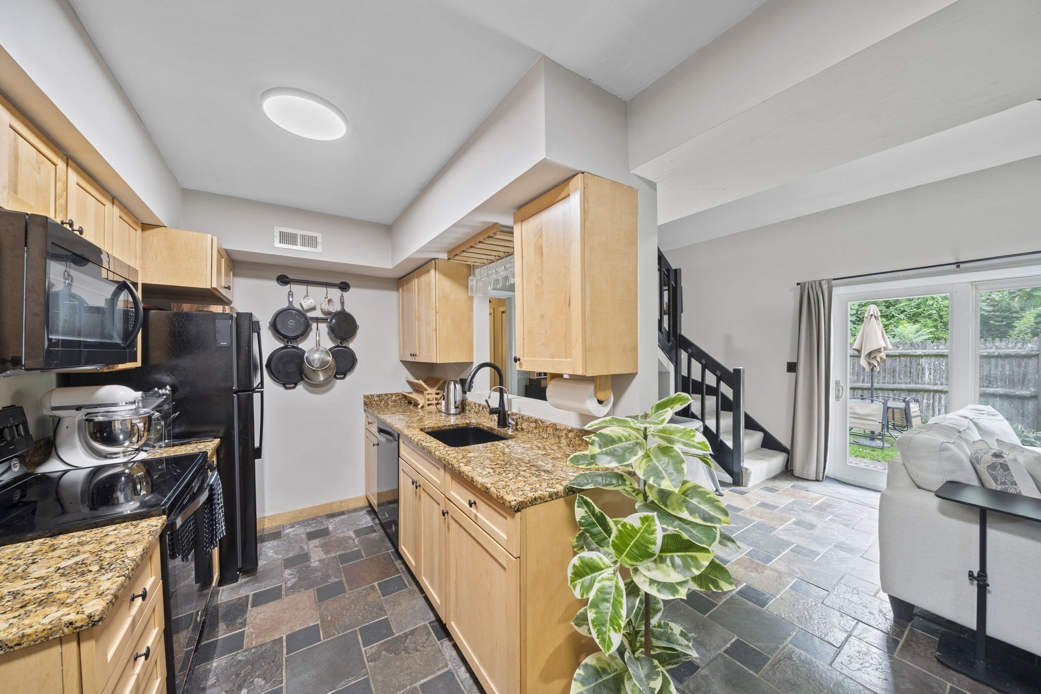 233 Lake Street # F Property Photo 2