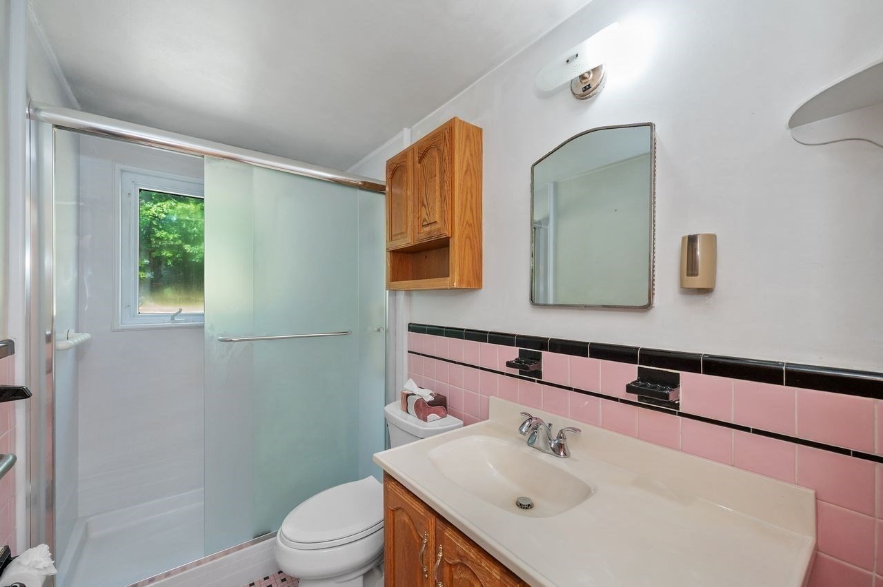 195 Temple Road Property Photo 11