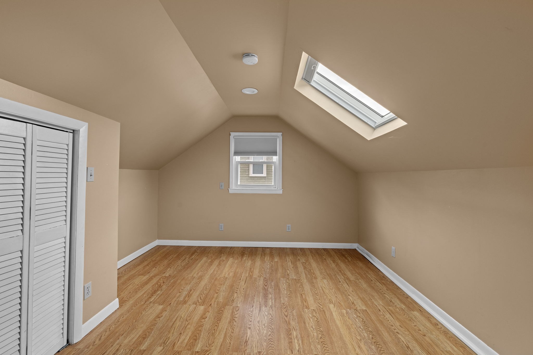 50 Main St Property Photo 29