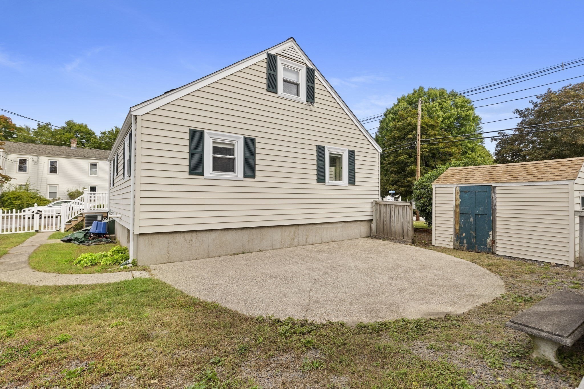 50 Main St Property Photo 32