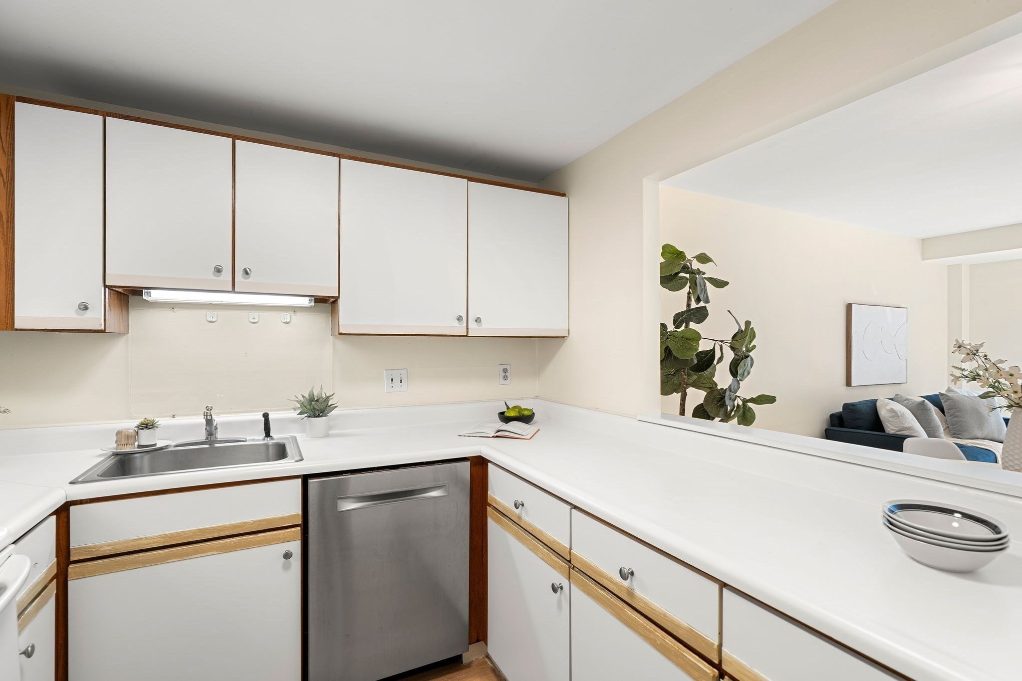 1 Watermill Pl # 121 Property Photo 14