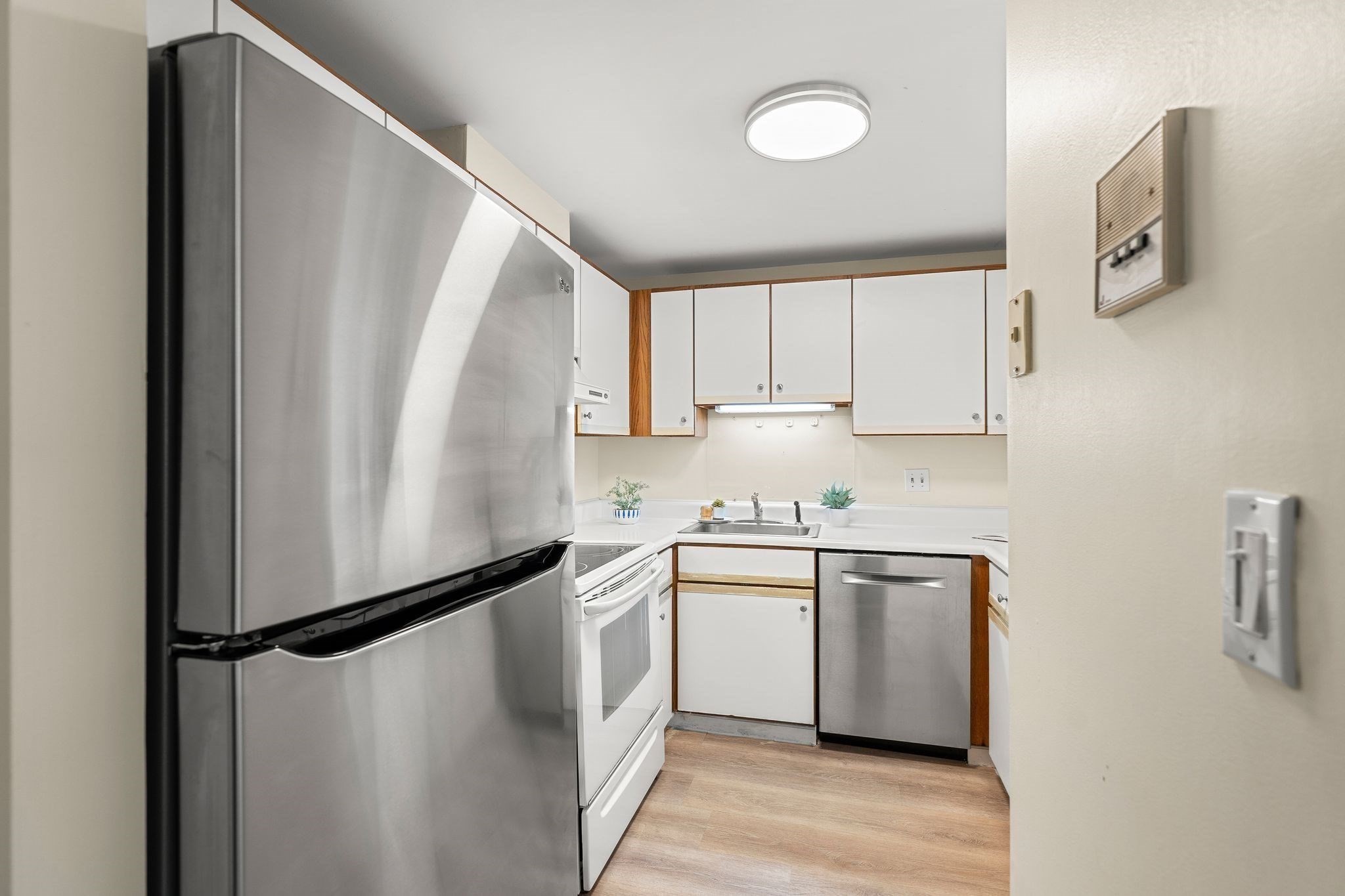 1 Watermill Pl # 121 Property Photo 16