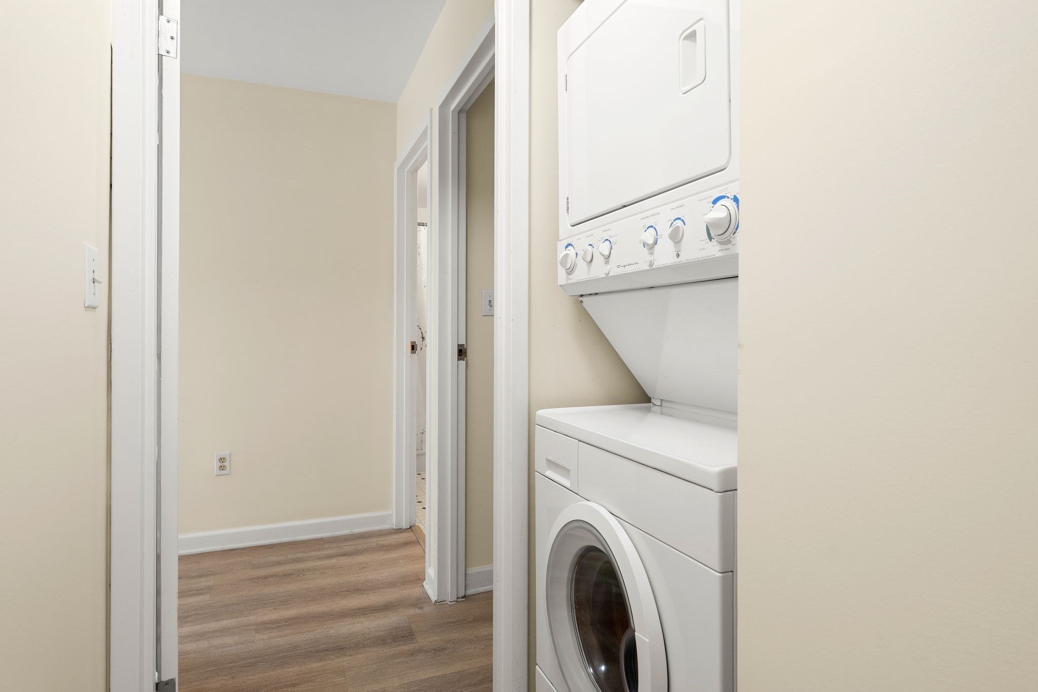1 Watermill Pl # 121 Property Photo 29