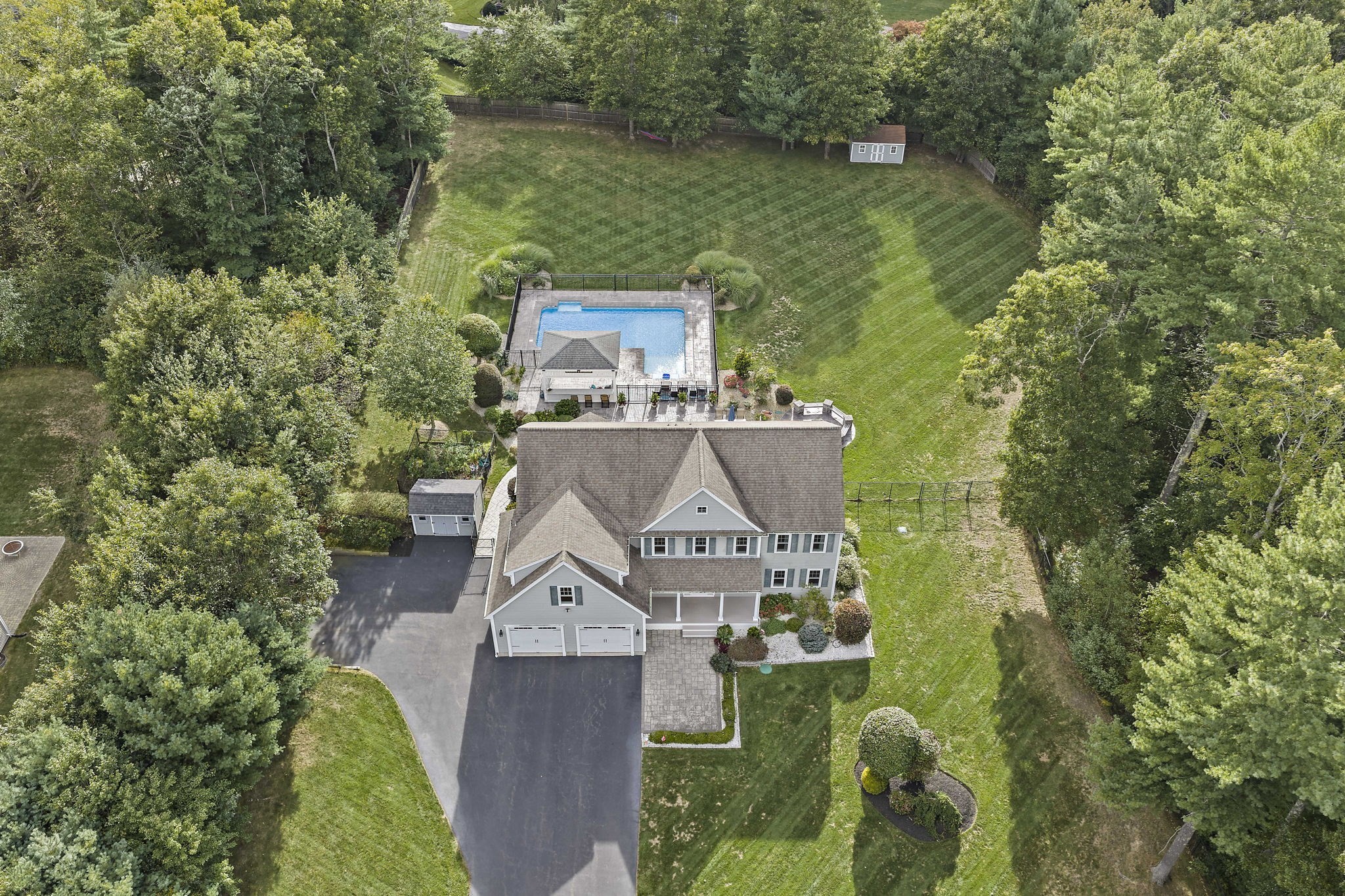 10 Split Rail Lane Property Photo 1
