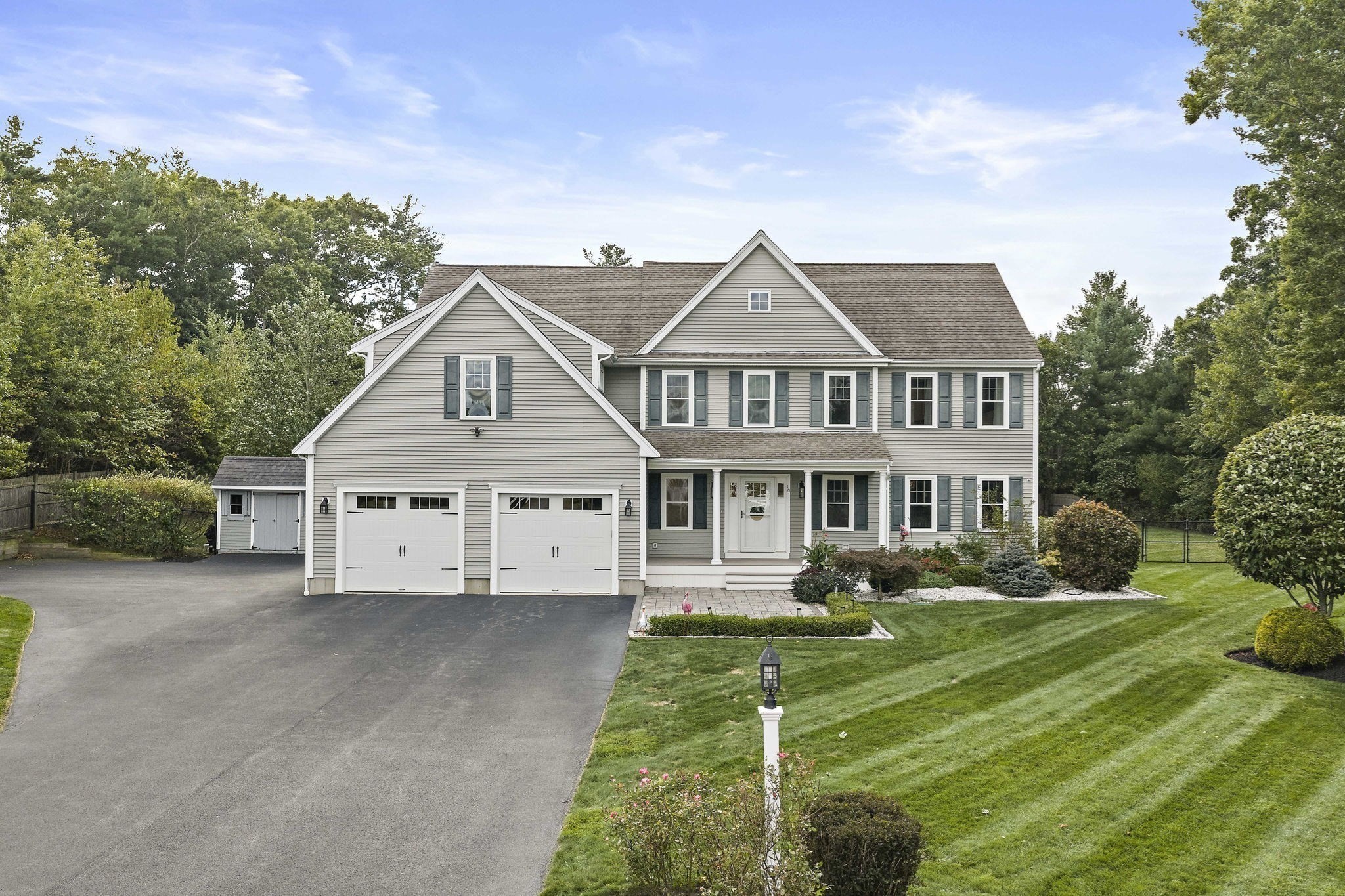 10 Split Rail Lane Property Photo 1