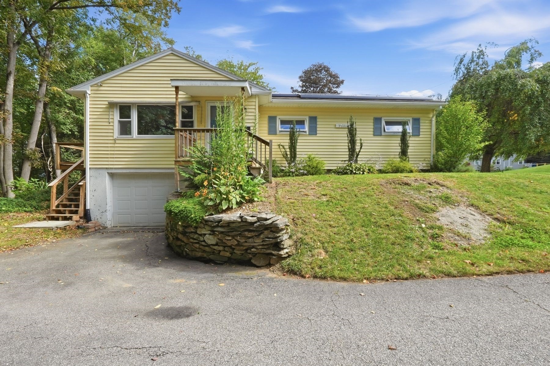 7 Athens St Property Photo 1