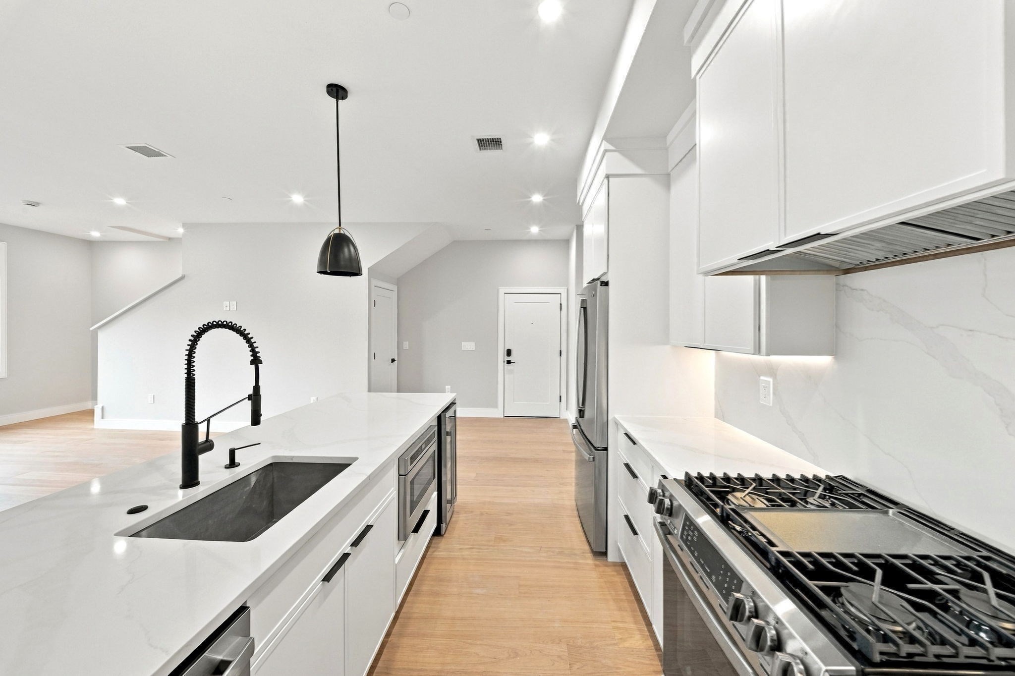 66 Homer Street # 3 Property Photo 12