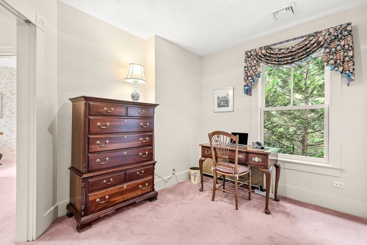 296 Linden St. Property Photo 20