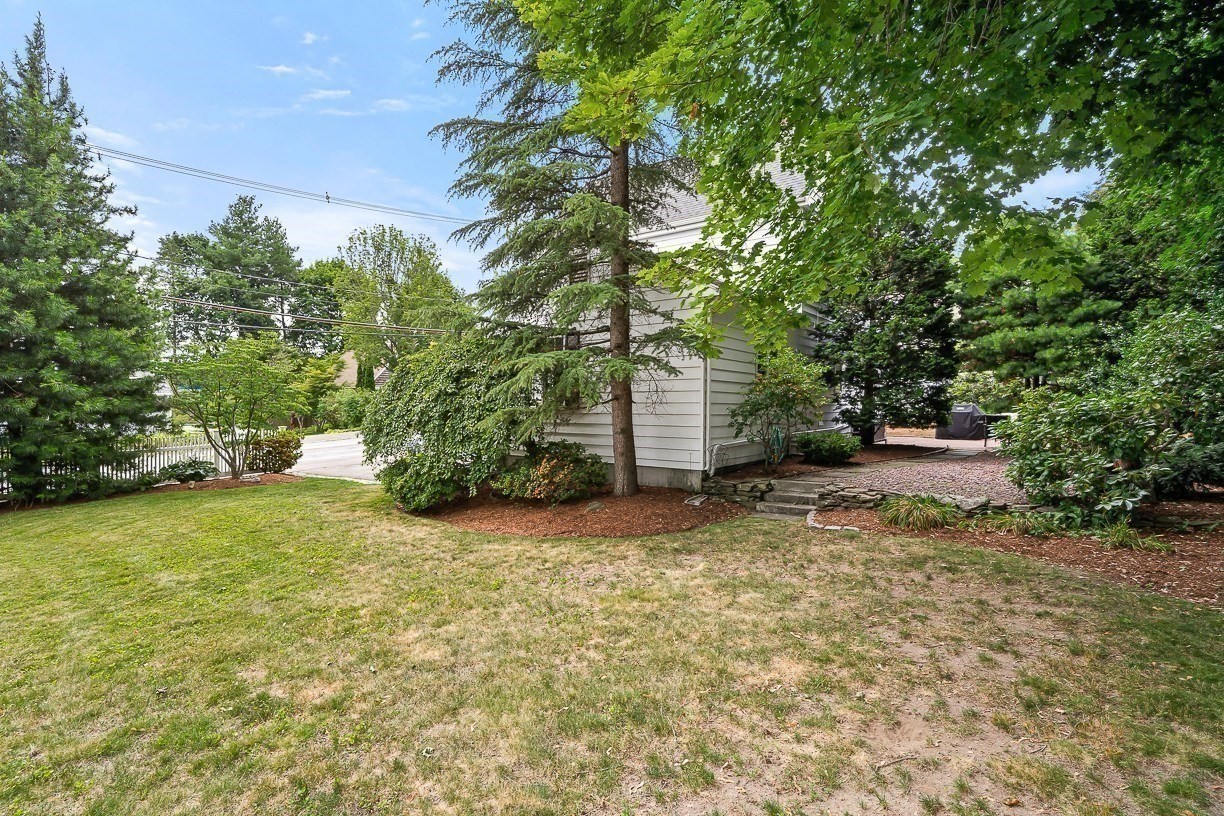 296 Linden St. Property Photo 30