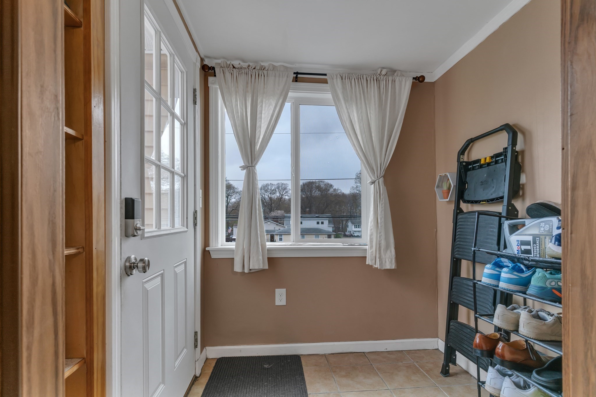 204 Talcott St Property Photo 14