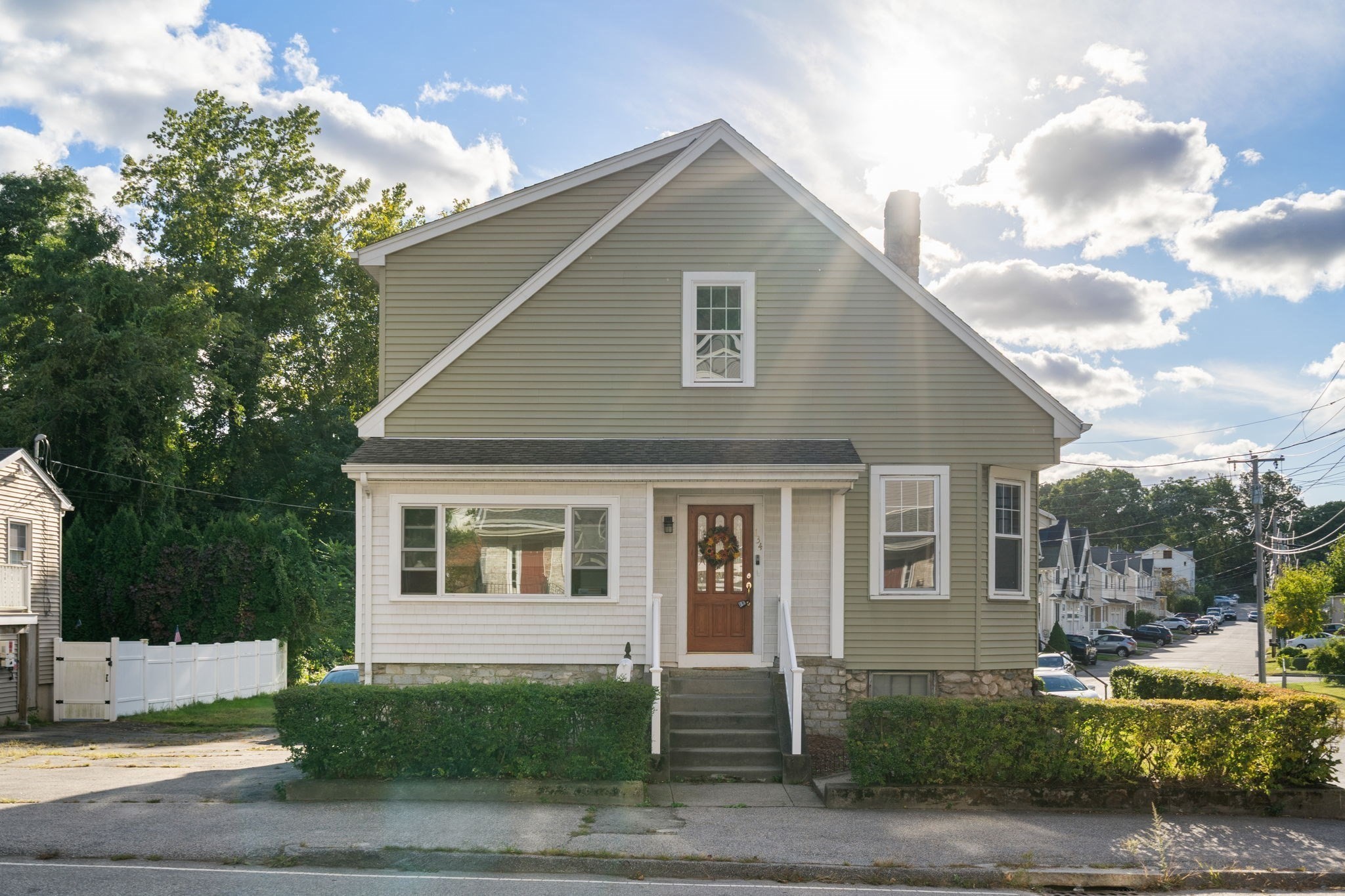 134 Commonwealth Ave Property Photo 1