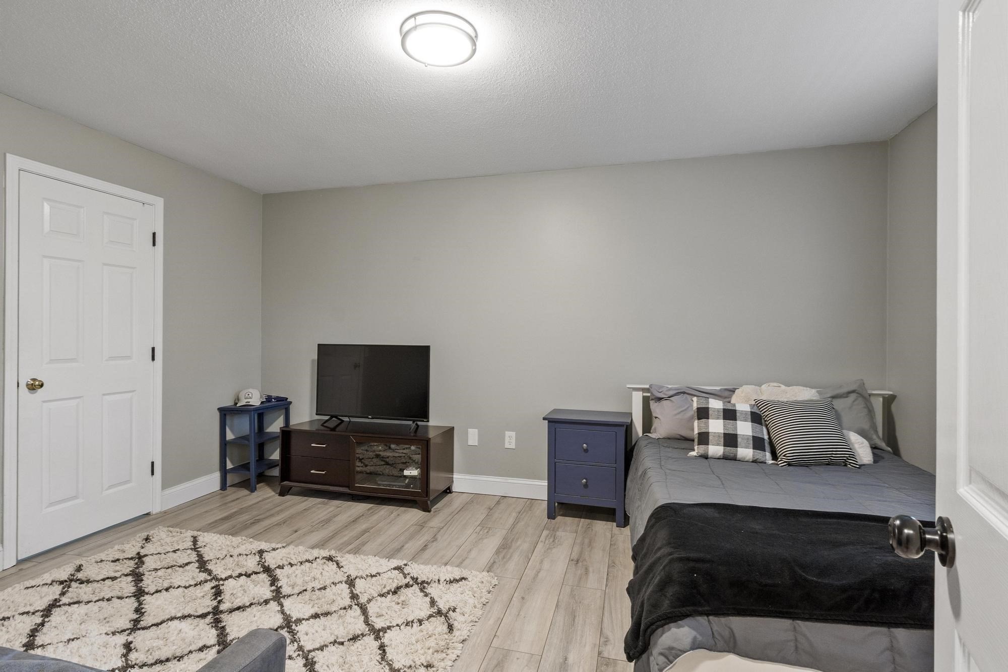 84 Waterford Dr # 84 Property Photo 18