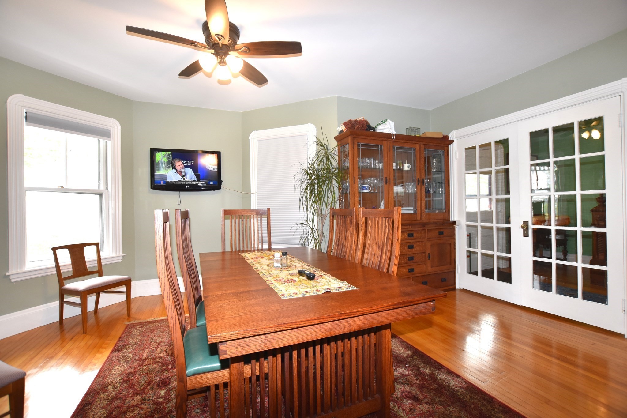 10 Holly St Property Photo 8