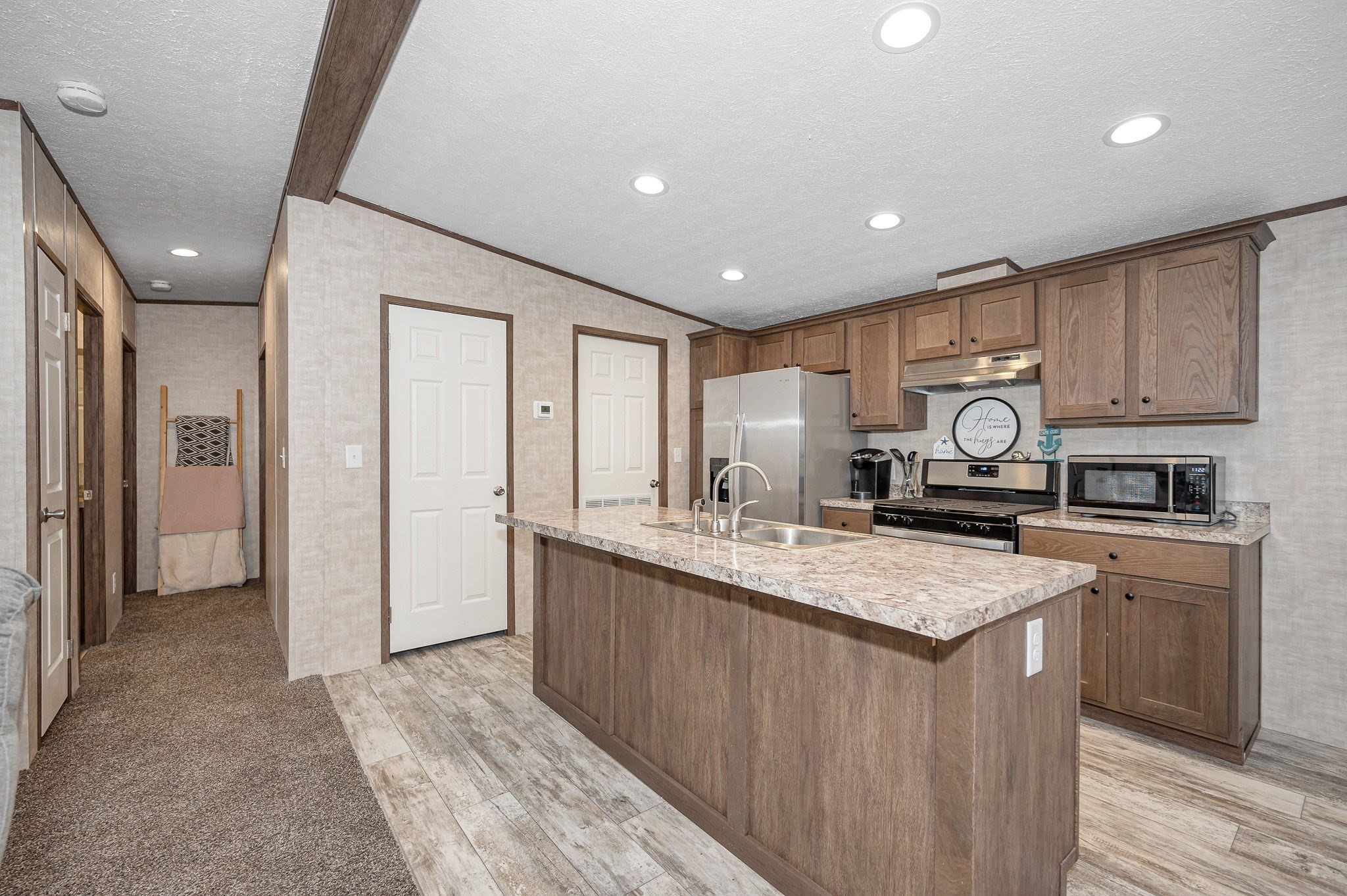 41 B St Property Photo 4