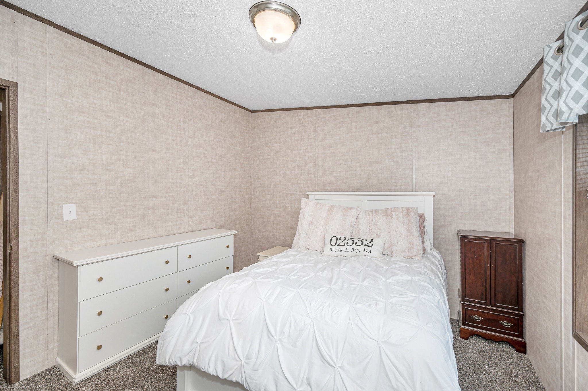 41 B St Property Photo 18