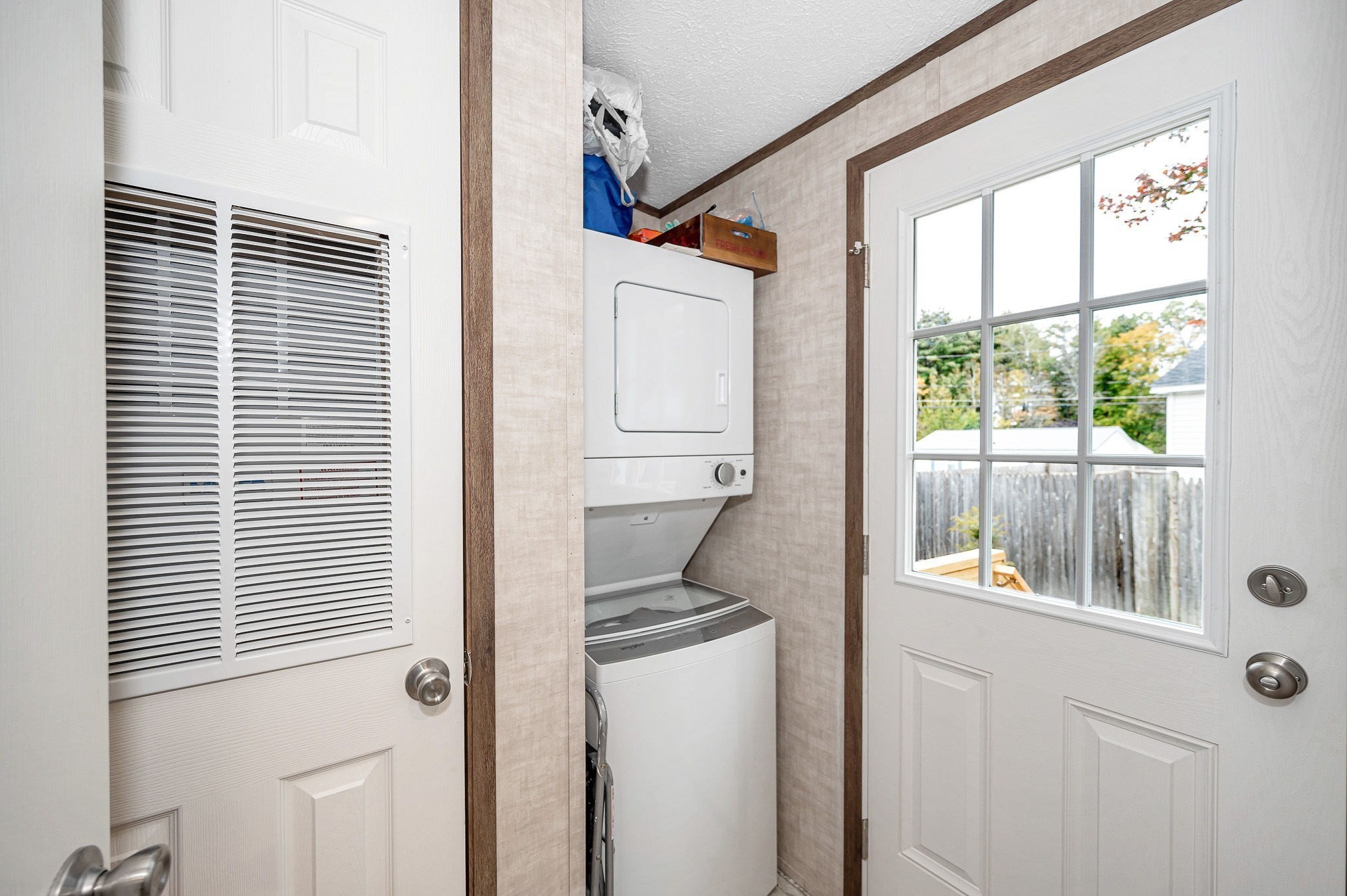 41 B St Property Photo 23