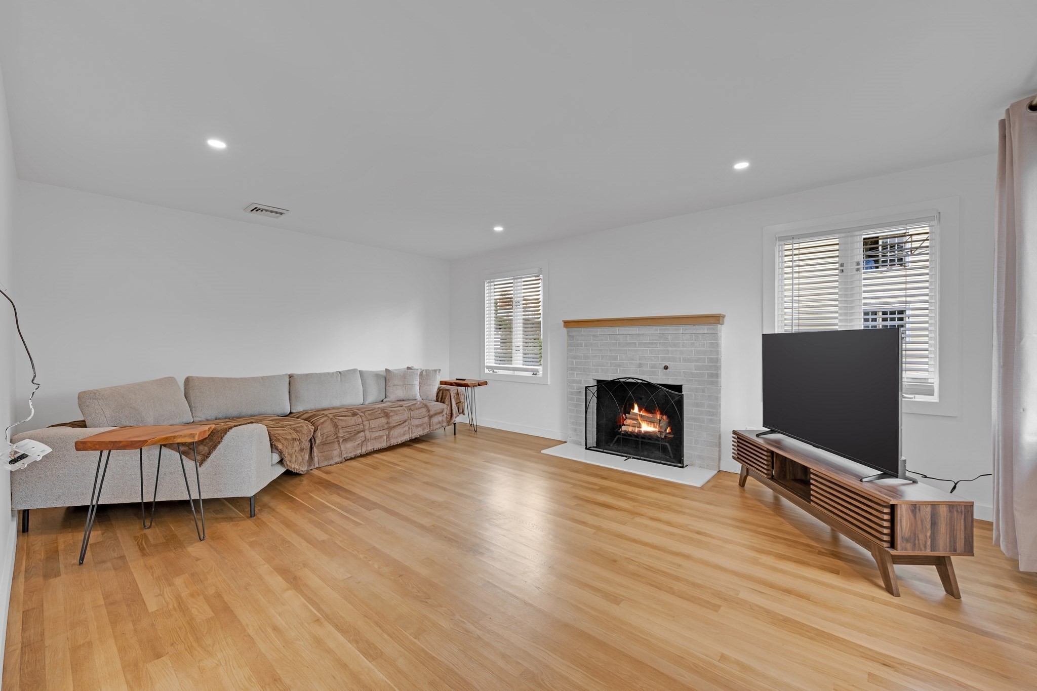 79 Chilmark St Property Photo 7