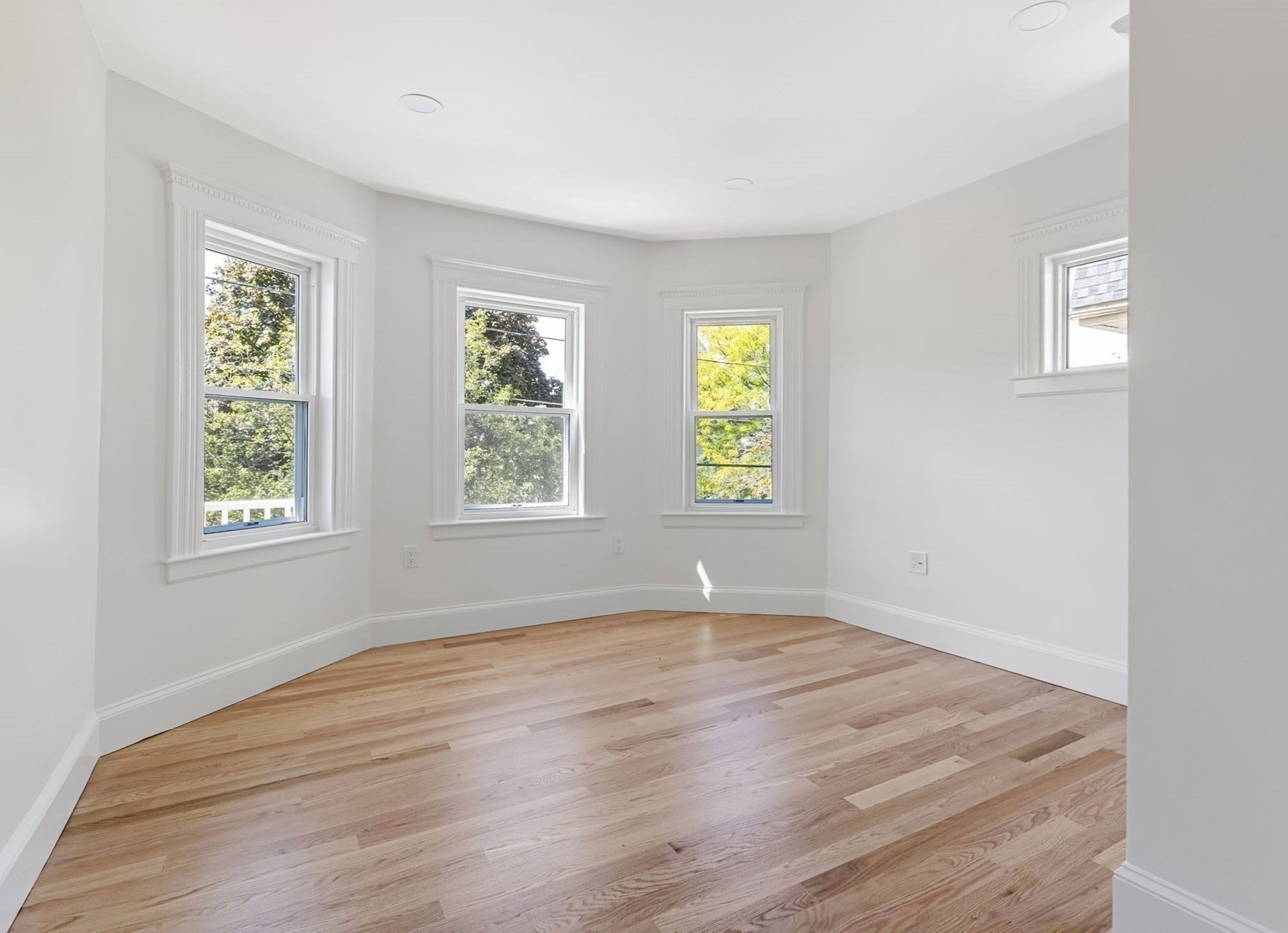 83 Kenmere # 2 Property Photo 11