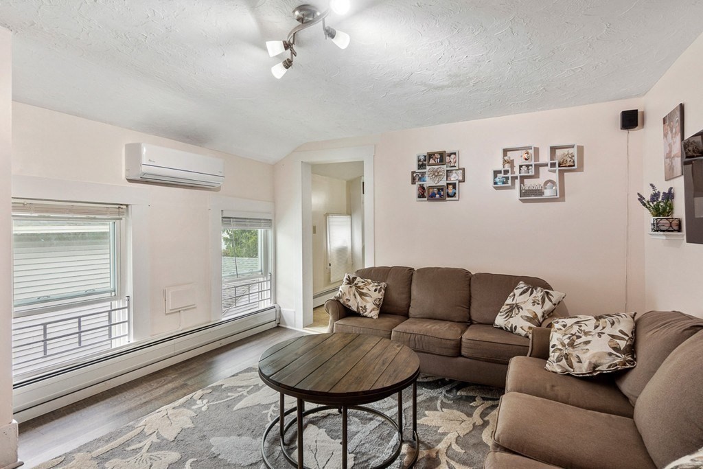 18 Cambridge Street # B Property Photo 4
