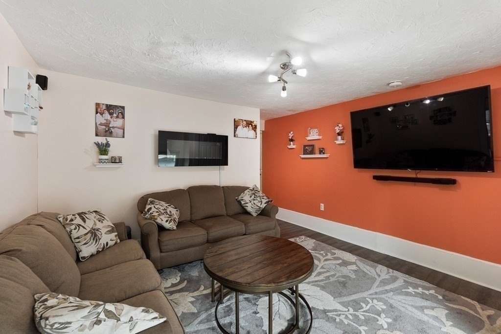 18 Cambridge Street # B Property Photo 5