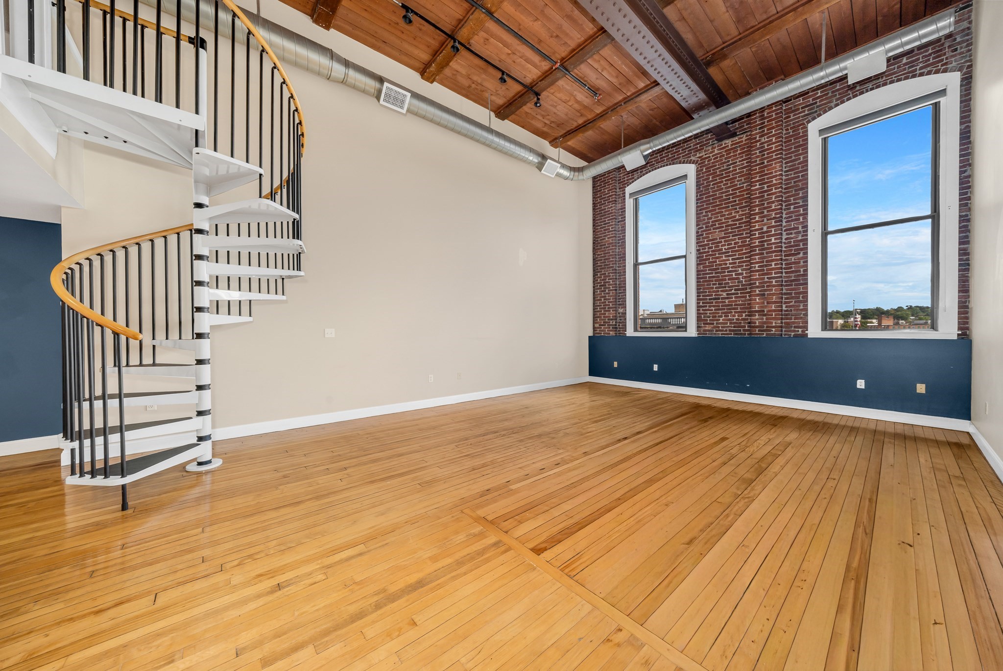 10 Kearney Sq # 307 Property Photo 1