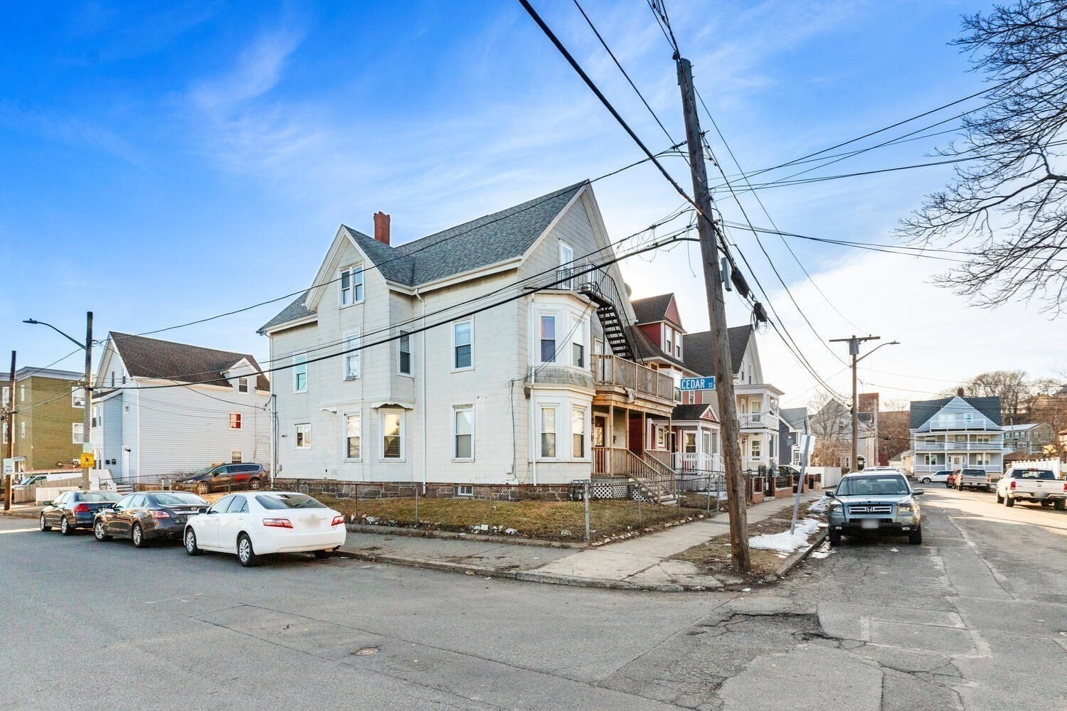 16 Salem St Property Photo 3