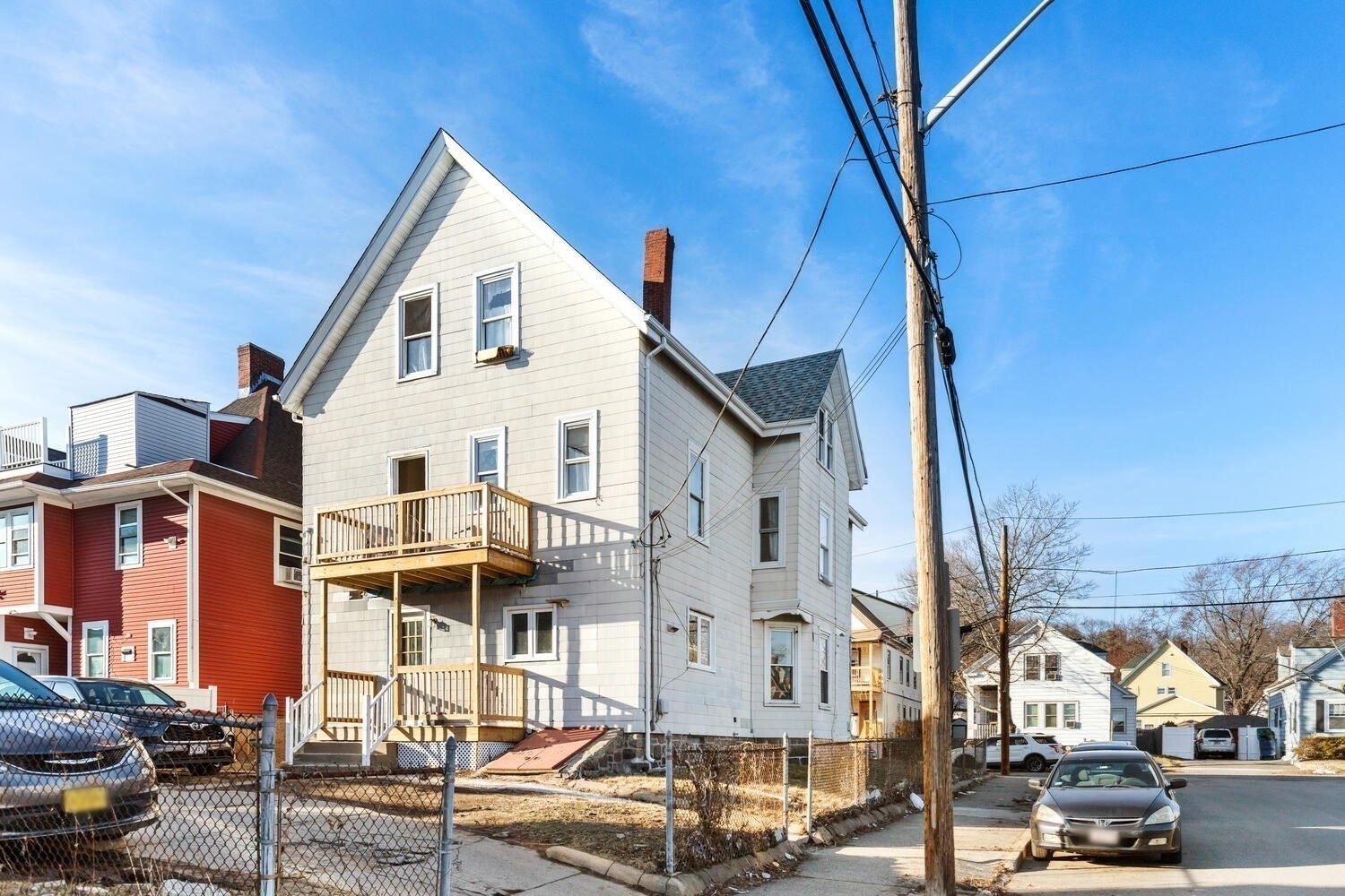 16 Salem St Property Photo 4