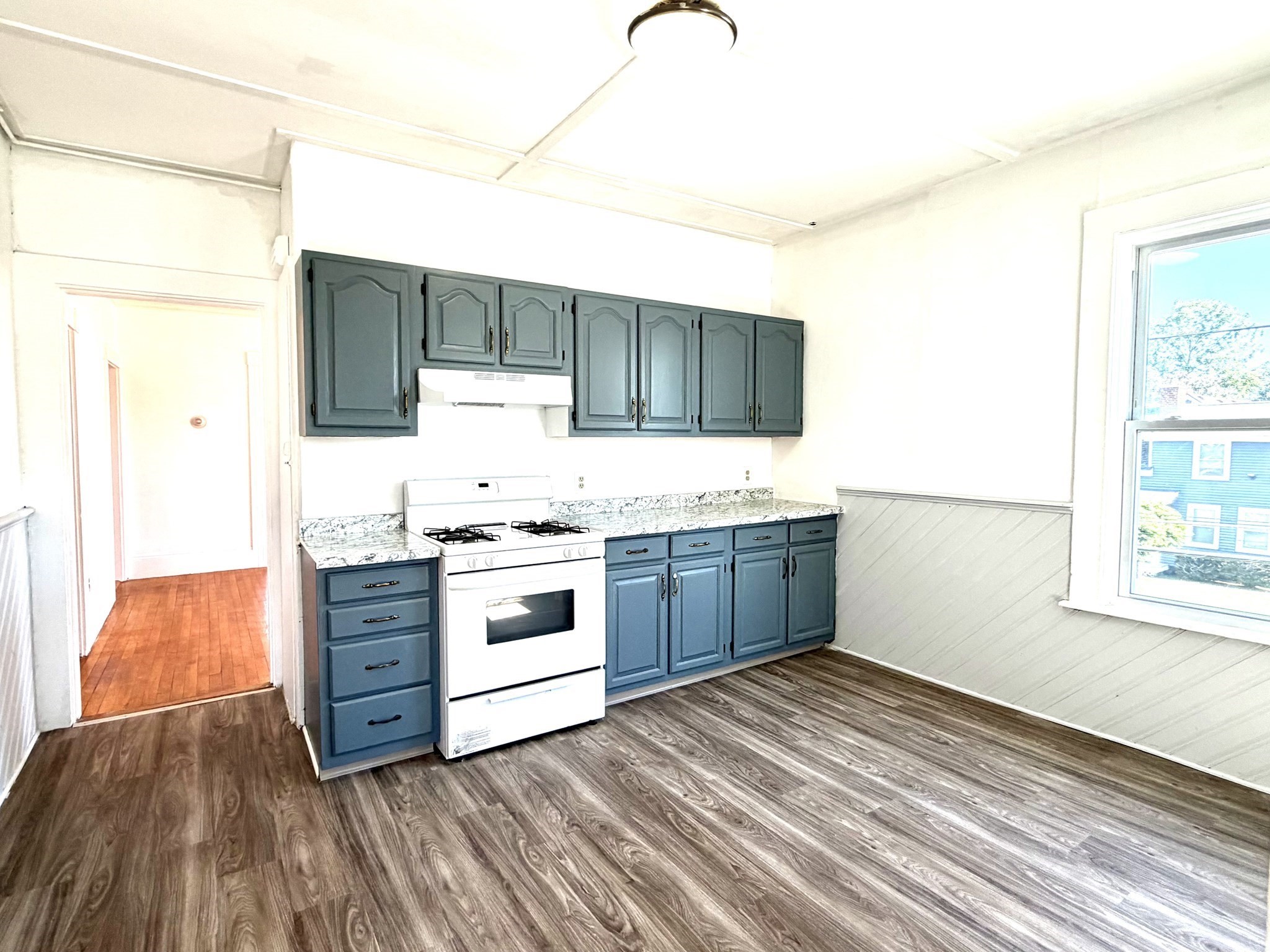 16 Salem St Property Photo 21