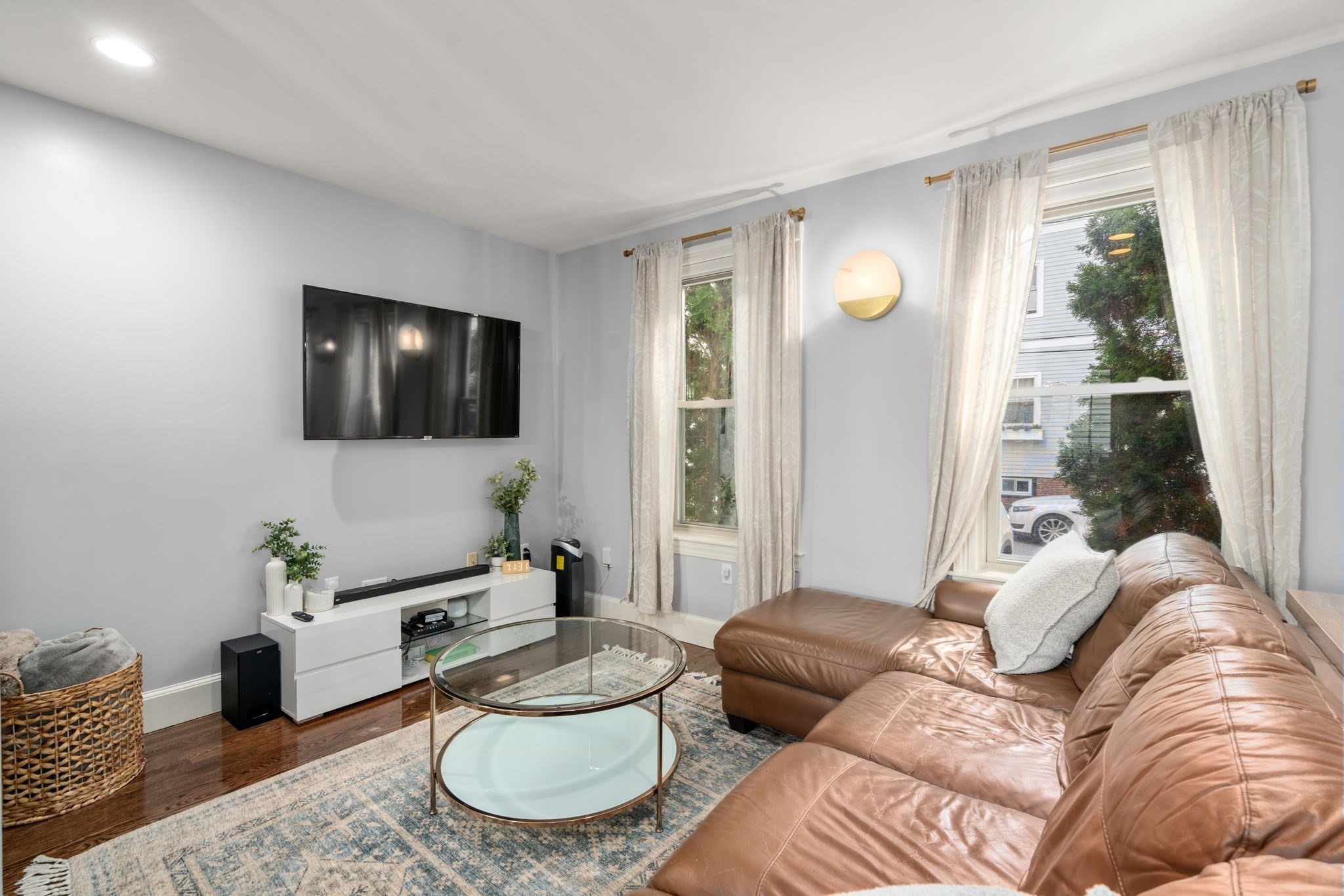 6 Franklin St # 2 Property Photo 3