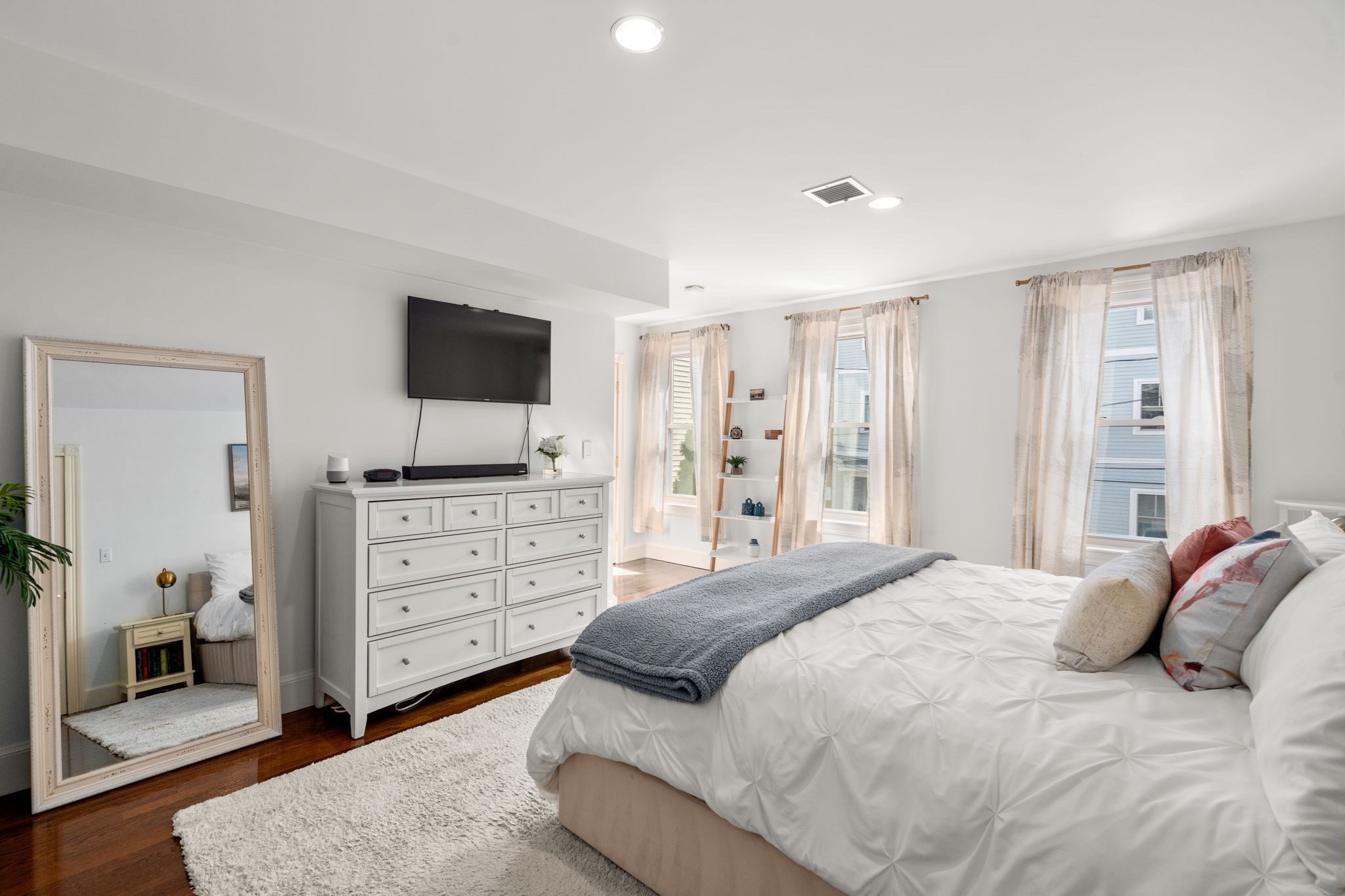 6 Franklin St # 2 Property Photo 11