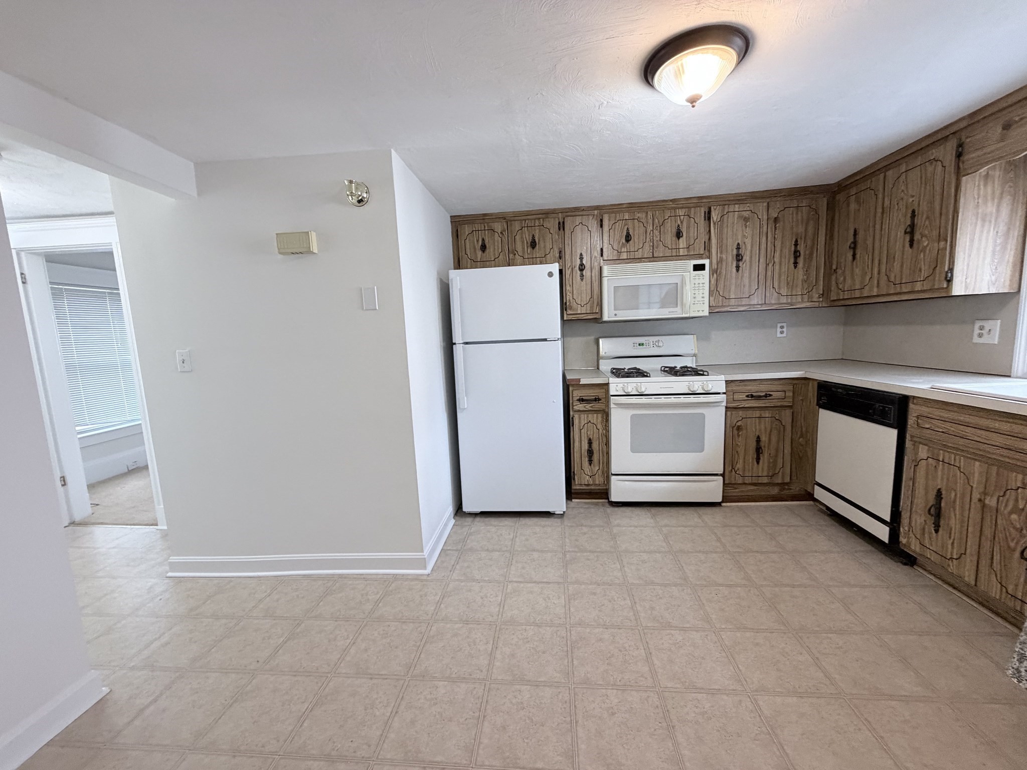 231 Forest St # 231 Property Photo 5
