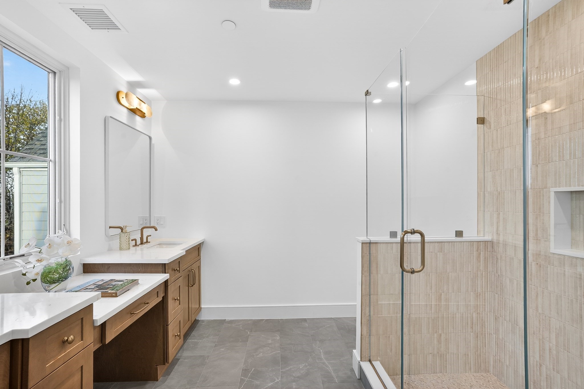 17 Jewett Place # 2 Property Photo 17