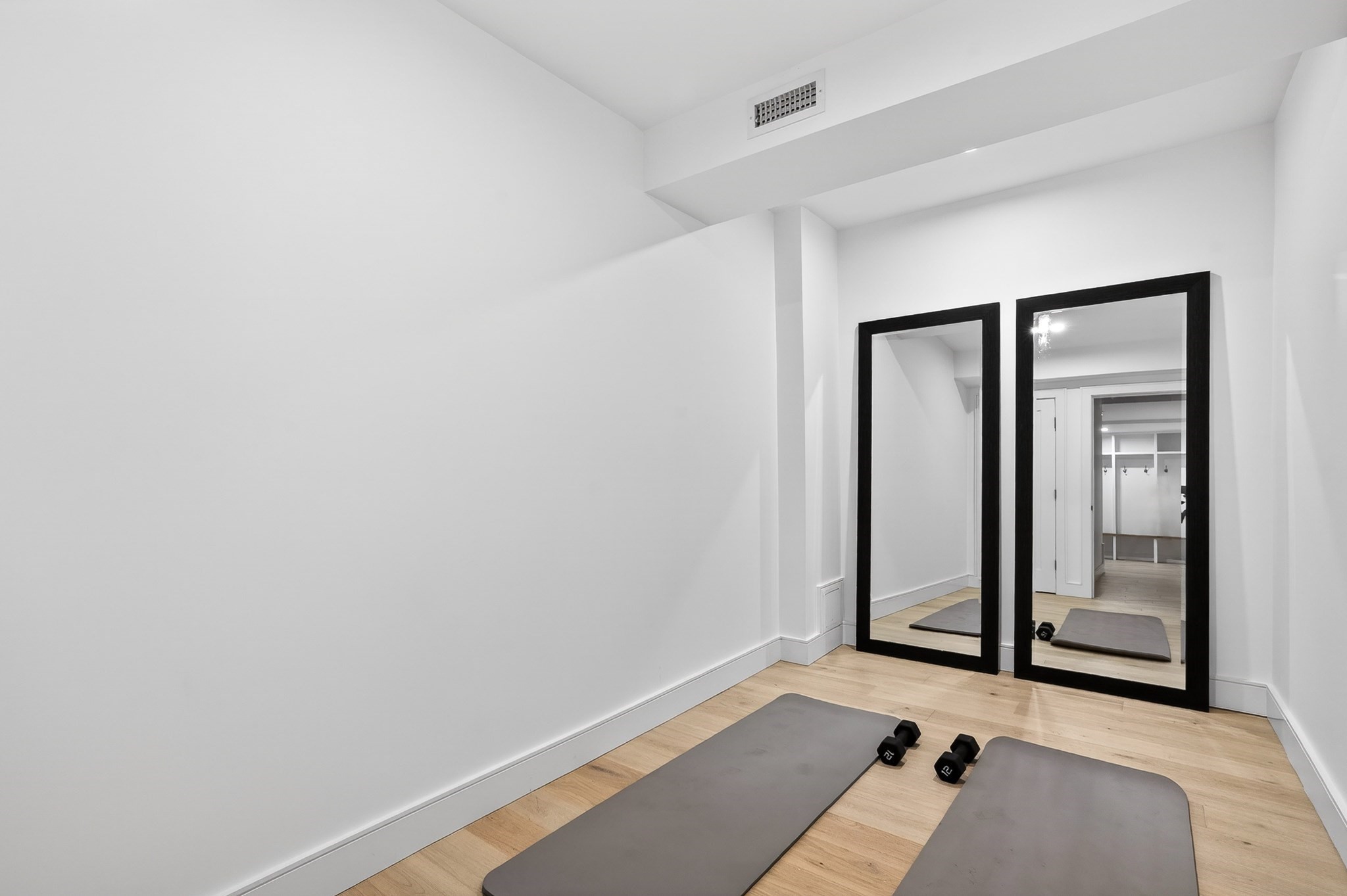 17 Jewett Place # 2 Property Photo 28