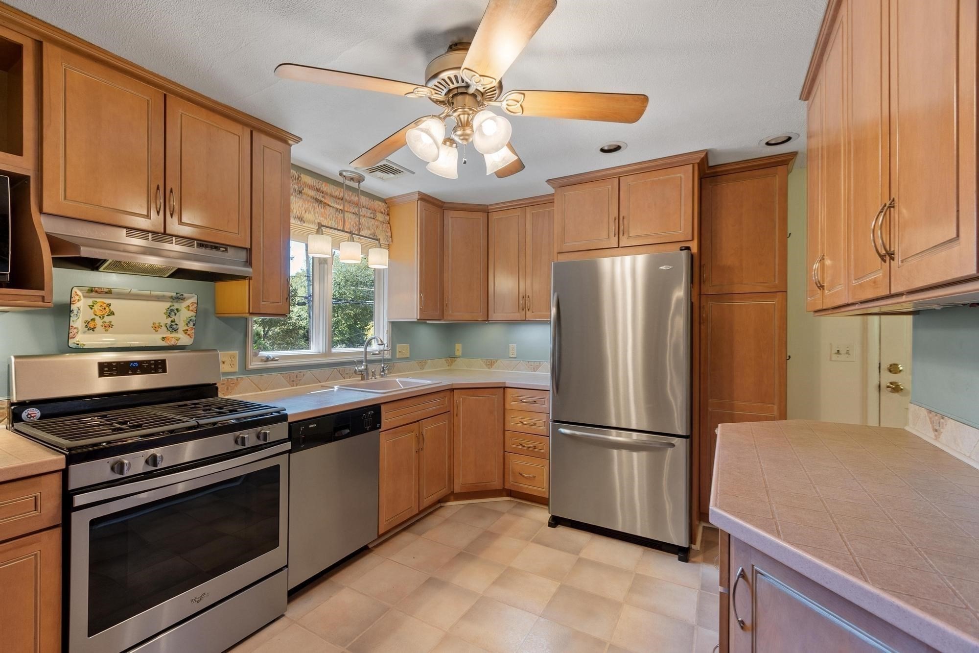1 Birchwood Terrace Property Photo 5