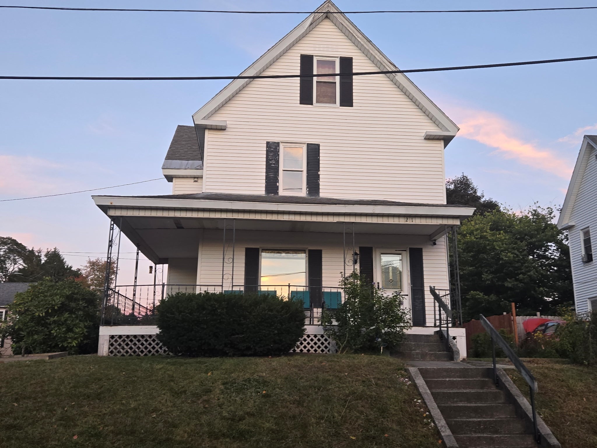 21 Smith Ave Property Photo 1