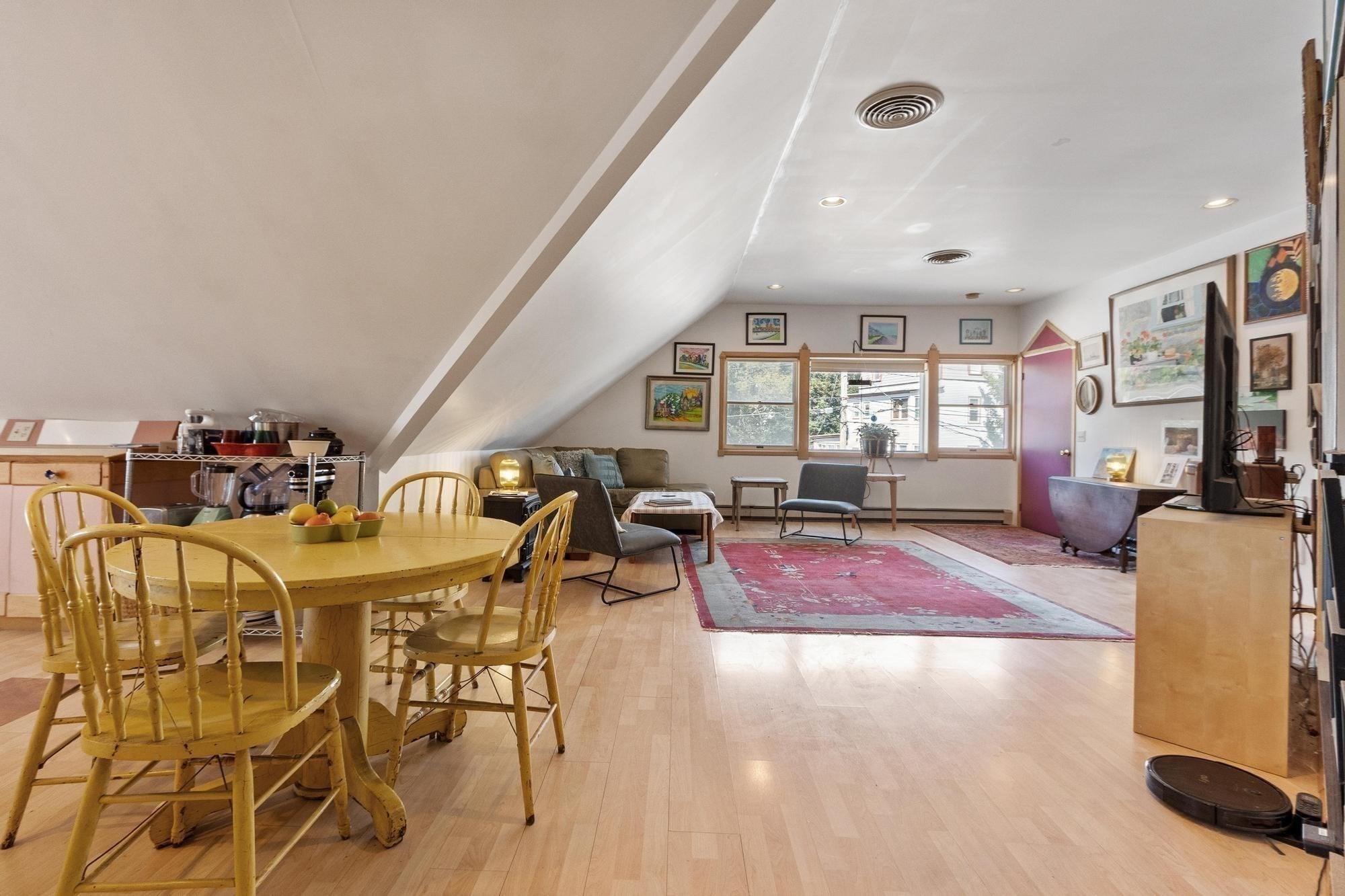 14 Travers St Property Photo 10