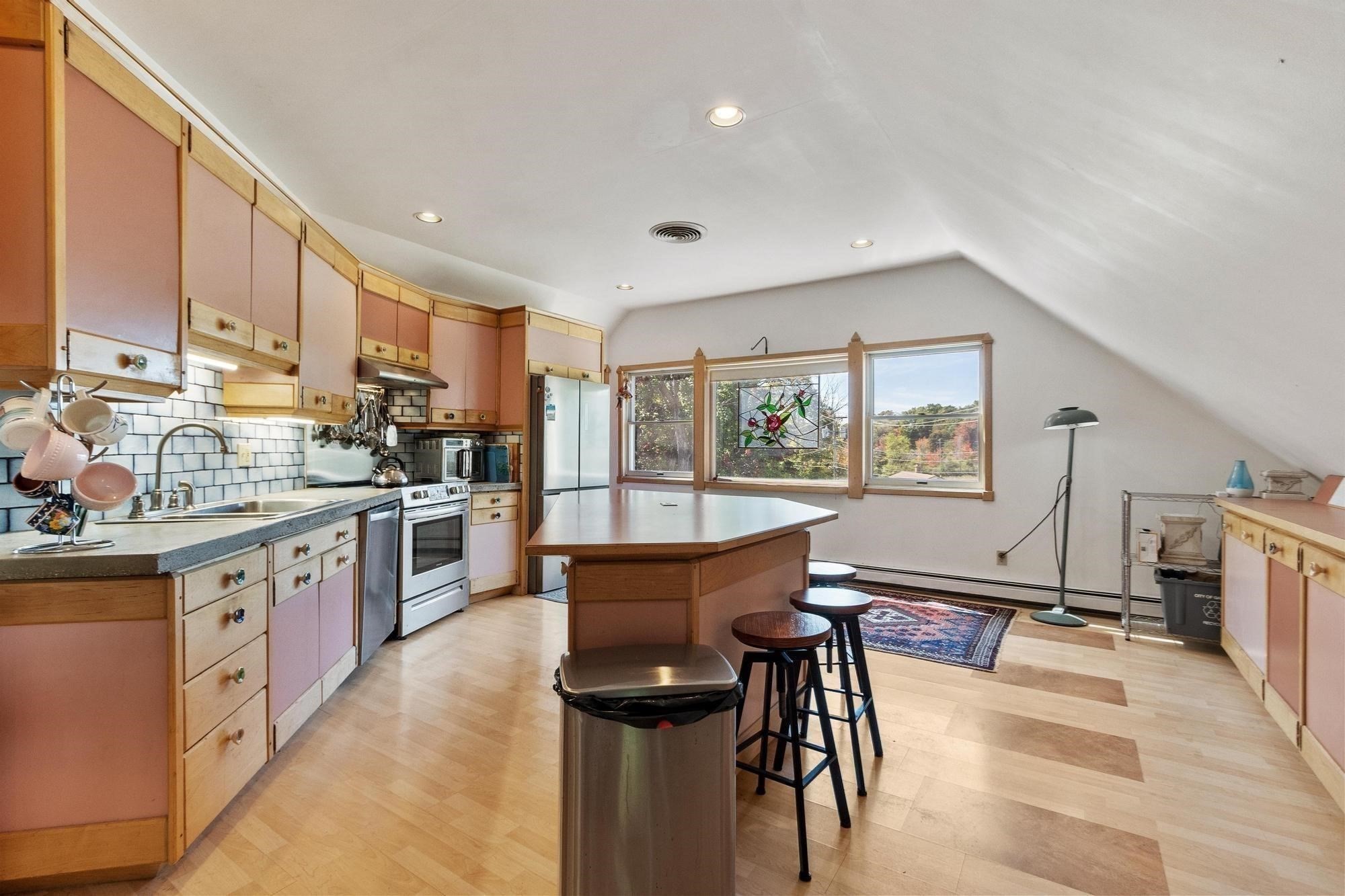 14 Travers St Property Photo 11