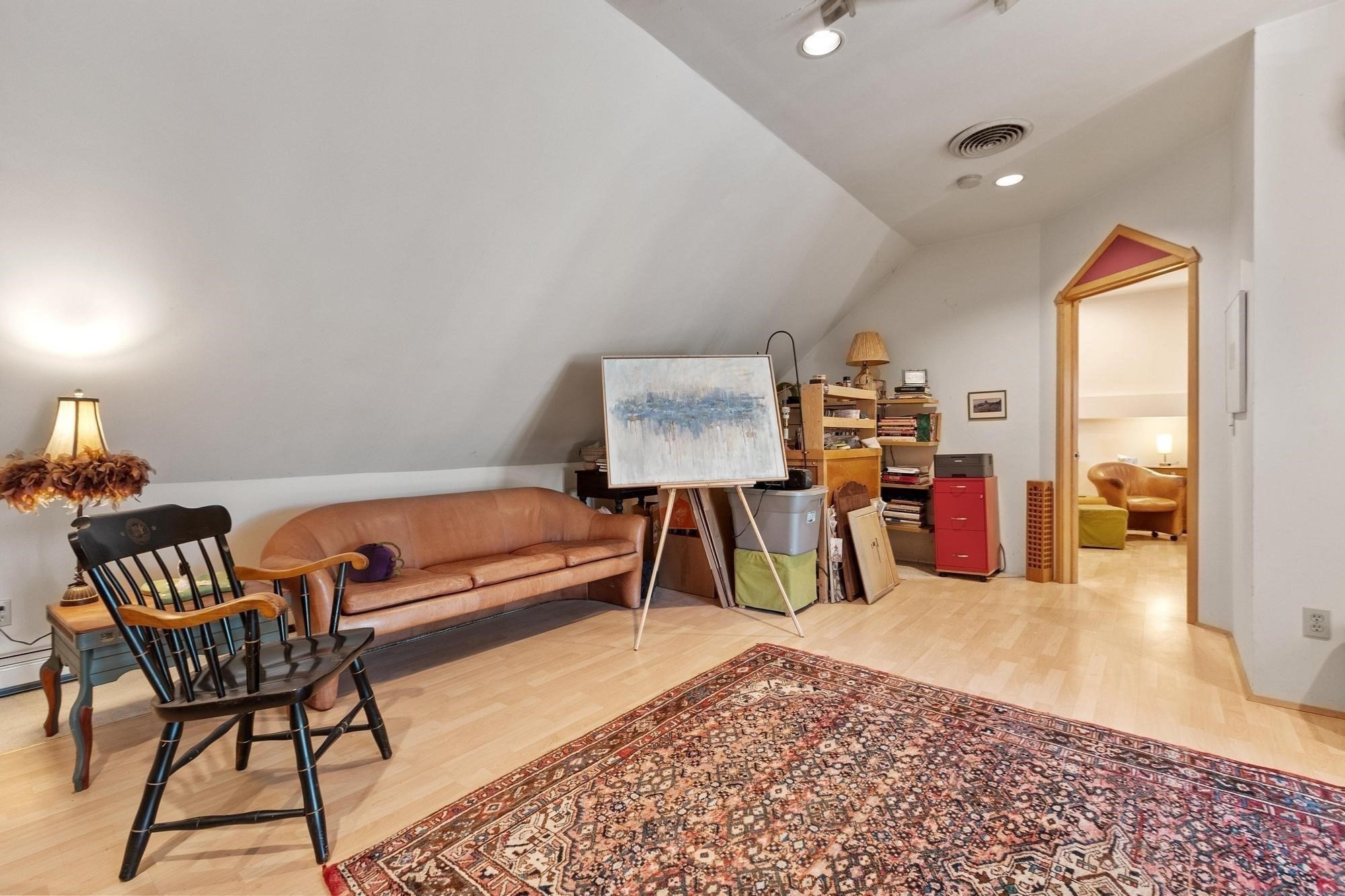 14 Travers St Property Photo 18
